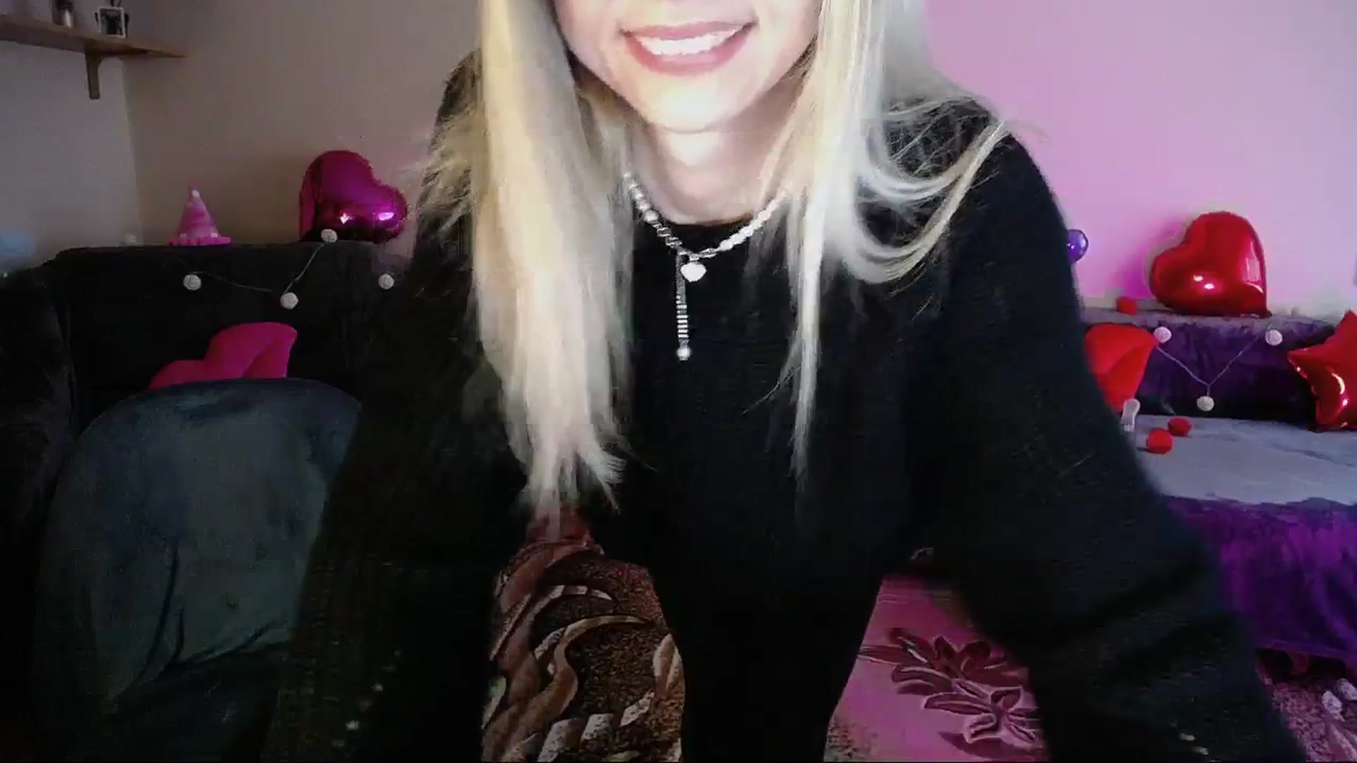 Gallery image thumbnail from Sunshine_alis's myfreecams stream on, 02/28/2025, 15:30 image 9 of 20