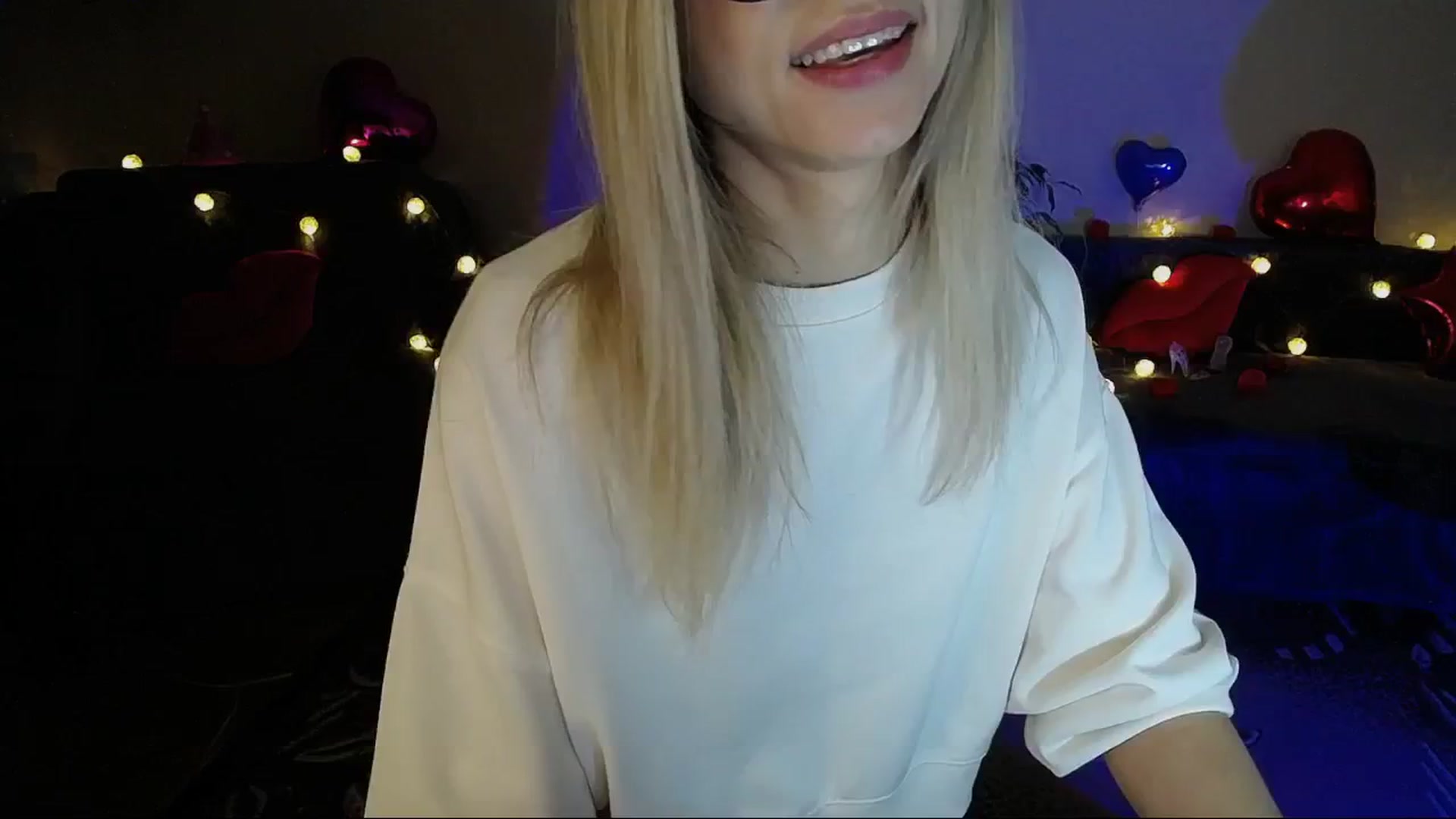 Gallery image thumbnail from Sunshine_alis's myfreecams stream on, 03/03/2025, 18:09 image 11 of 20