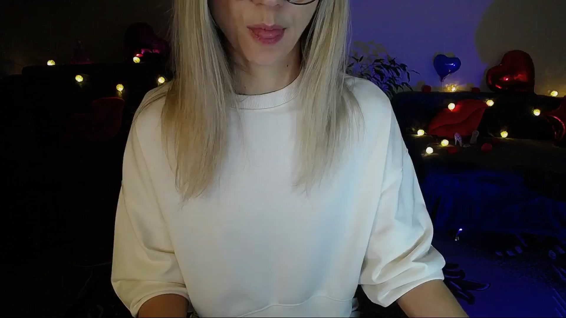 Gallery image thumbnail from Sunshine_alis's myfreecams stream on, 03/03/2025, 18:09 image 17 of 20