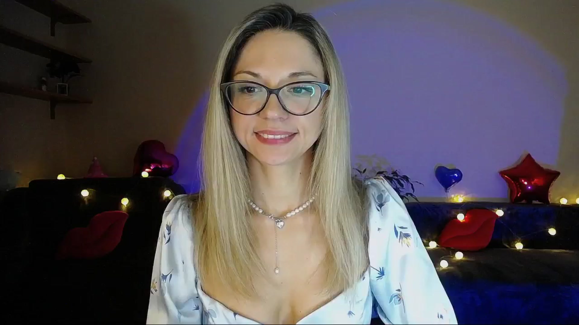 Gallery image thumbnail from Sunshine_alis's myfreecams stream on, 03/08/2025, 20:35 image 11 of 20