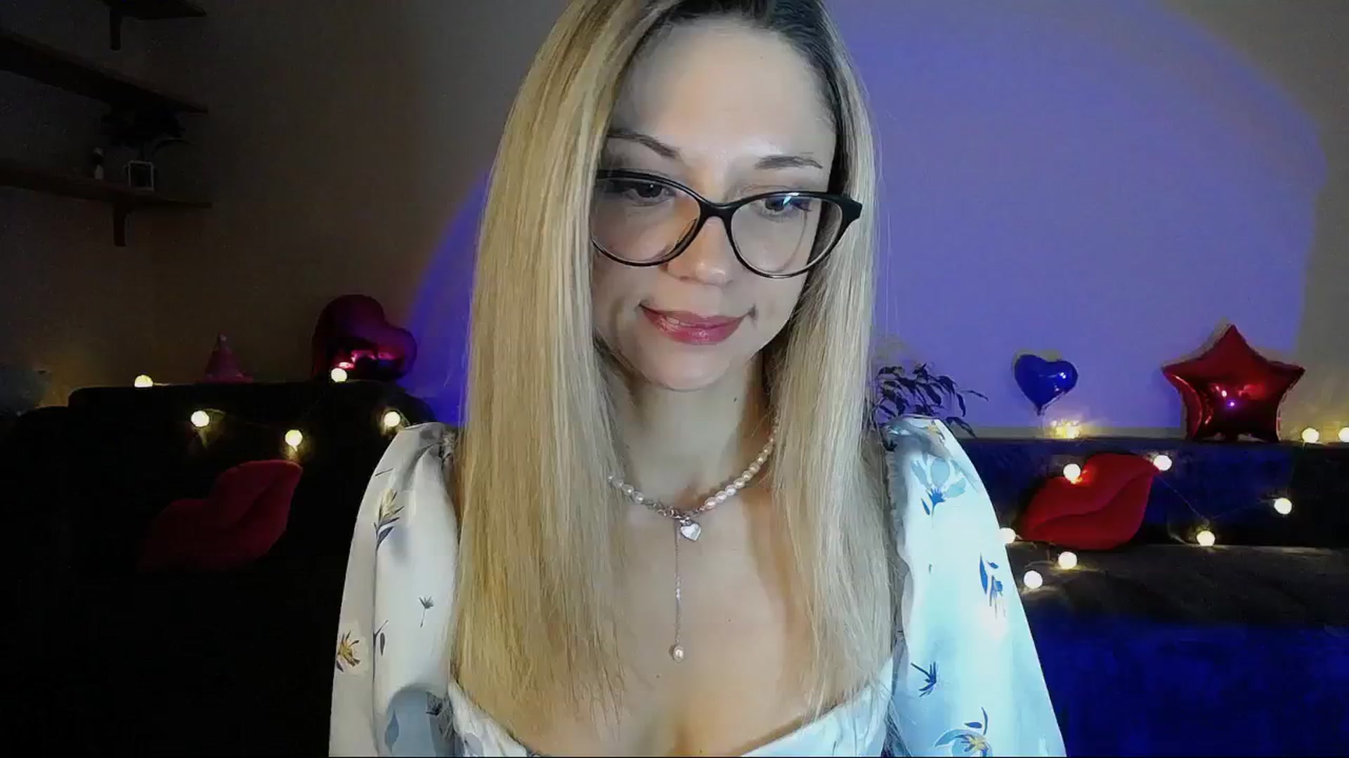 Gallery image thumbnail from Sunshine_alis's myfreecams stream on, 03/08/2025, 20:35 image 2 of 20