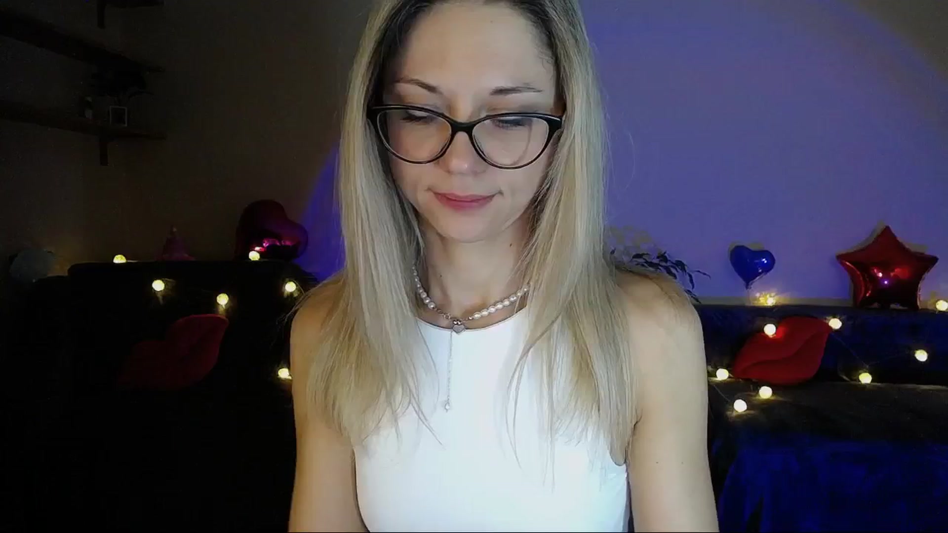 Gallery image thumbnail from Sunshine_alis's myfreecams stream on, 03/08/2025, 20:35 image 19 of 20