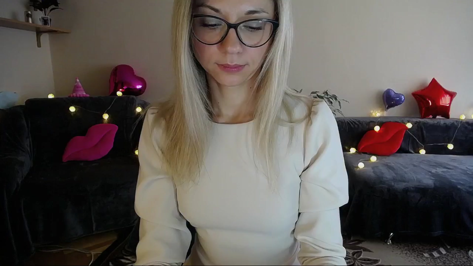 Gallery image thumbnail from Sunshine_alis's myfreecams stream on, 03/11/2025, 14:43 image 8 of 20