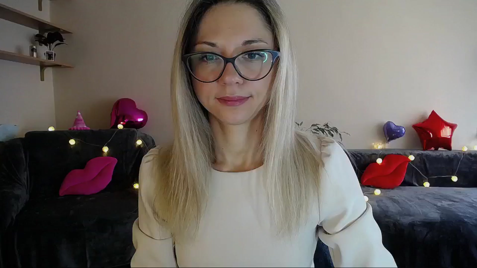 Gallery image thumbnail from Sunshine_alis's myfreecams stream on, 03/11/2025, 14:43 image 1 of 20