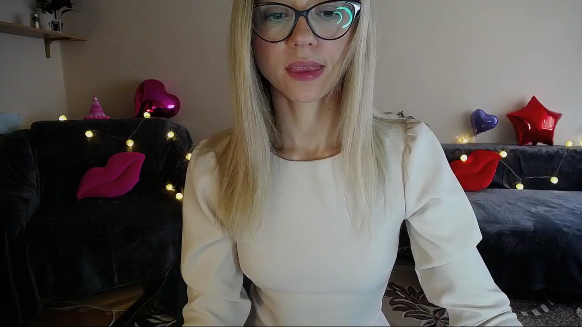 Gallery image thumbnail from Sunshine_alis's myfreecams stream on, 03/11/2025, 14:43 image 10 of 20