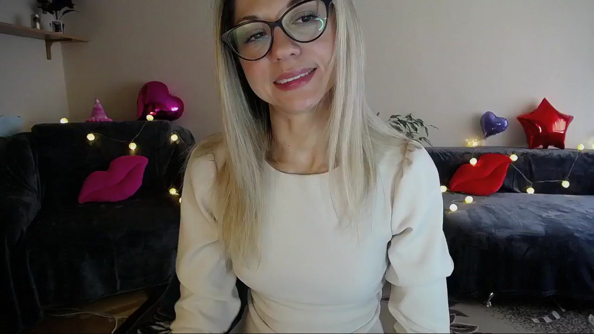 Gallery image thumbnail from Sunshine_alis's myfreecams stream on, 03/11/2025, 14:43 image 11 of 20