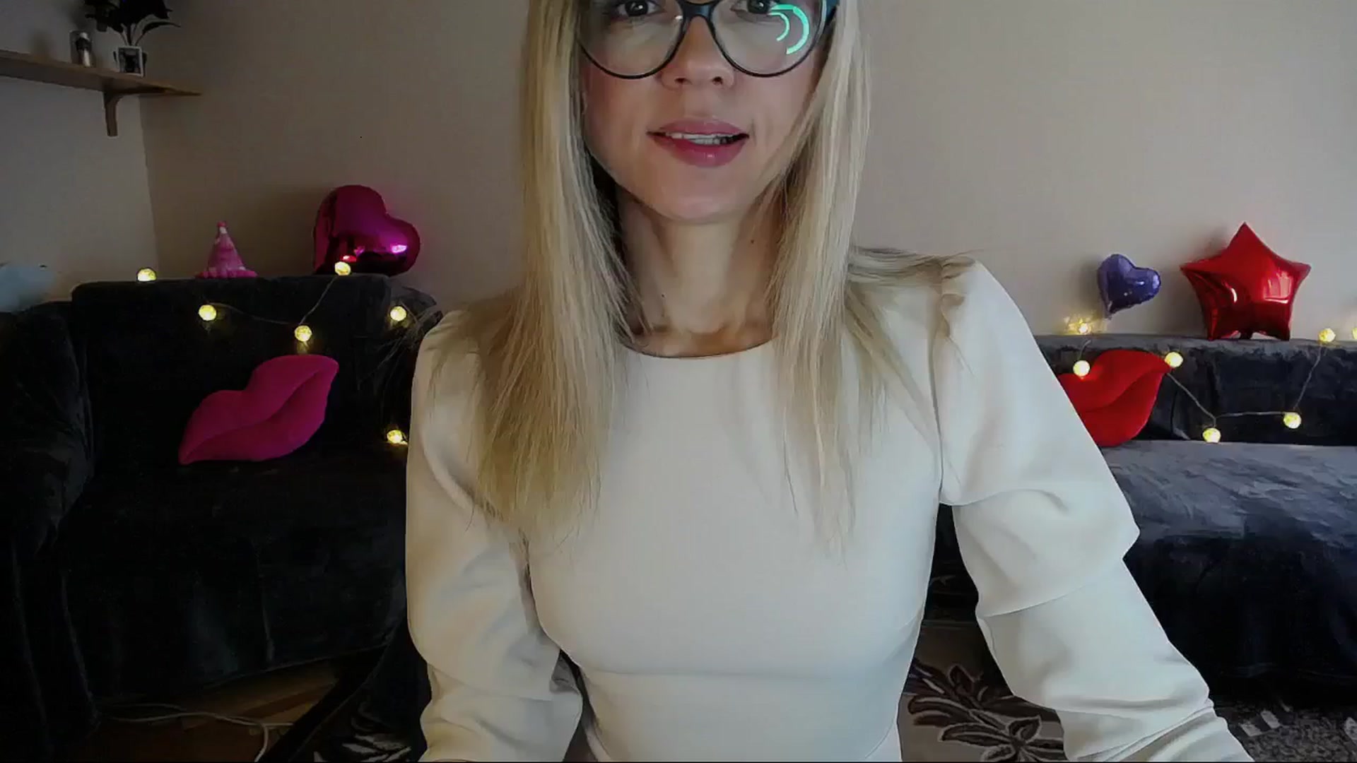 Gallery image thumbnail from Sunshine_alis's myfreecams stream on, 03/11/2025, 14:43 image 9 of 20