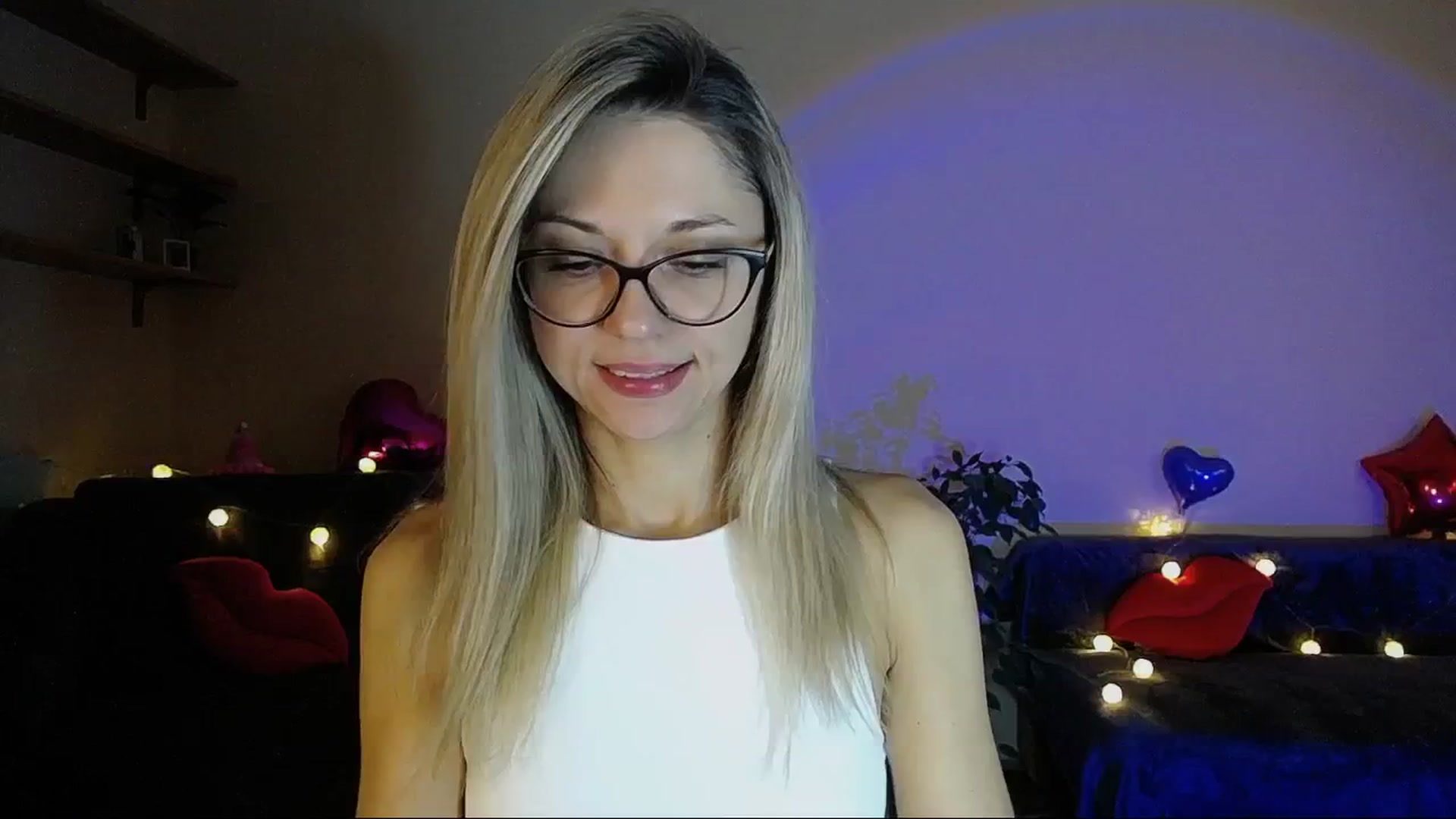 Gallery image thumbnail from Sunshine_alis's myfreecams stream on, 03/19/2025, 17:33 image 5 of 20