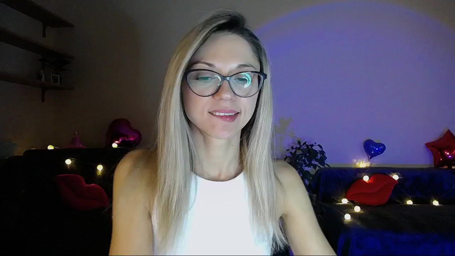 Gallery image thumbnail from Sunshine_alis's myfreecams stream on, 03/19/2025, 17:33 image 6 of 20