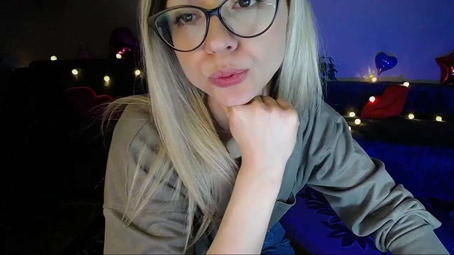 Gallery image thumbnail from Sunshine_alis's myfreecams stream on, 03/25/2025, 18:09 image 2 of 20