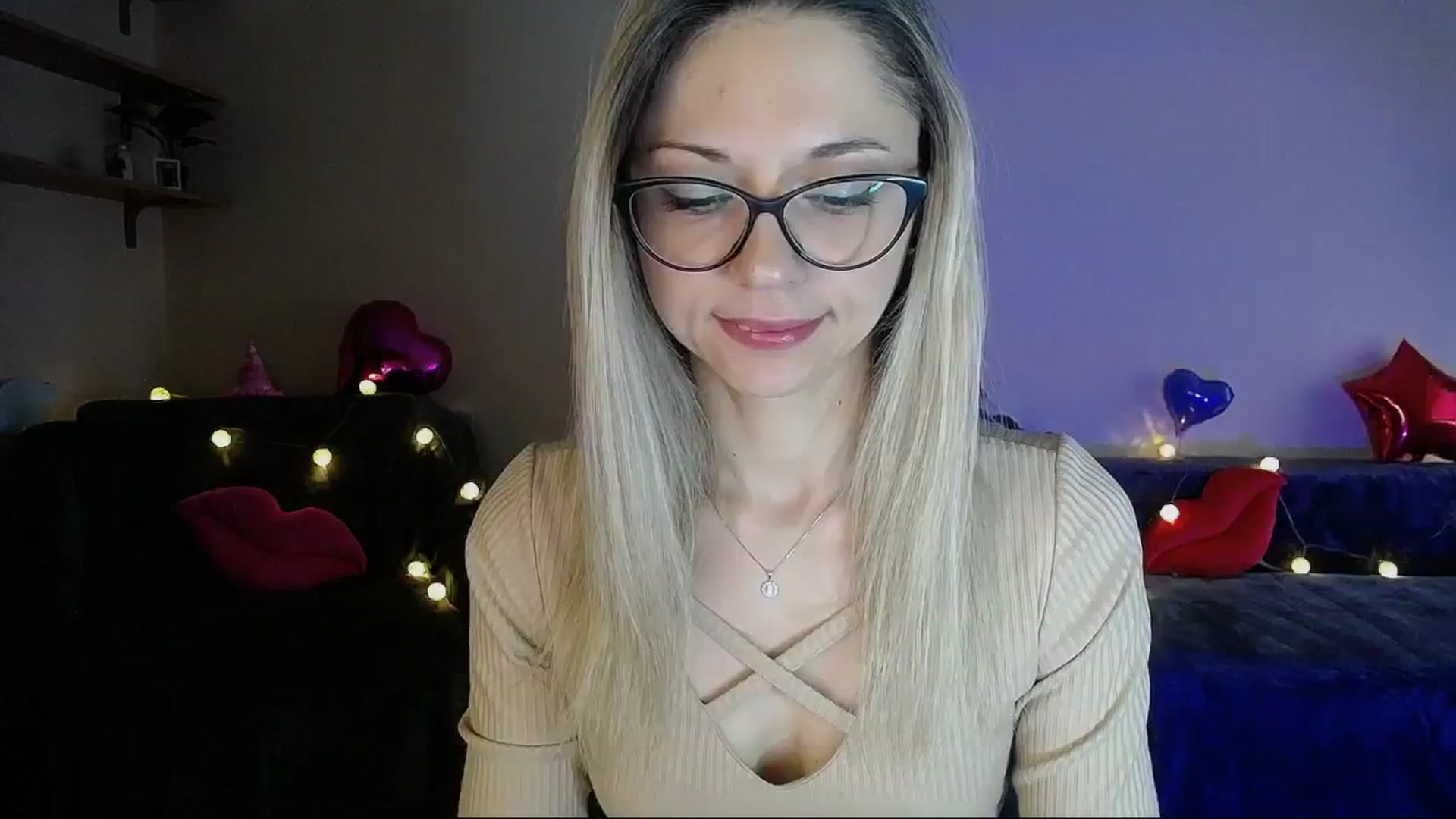 Gallery image thumbnail from Sunshine_alis's myfreecams stream on, 03/31/2025, 15:29 image 2 of 20
