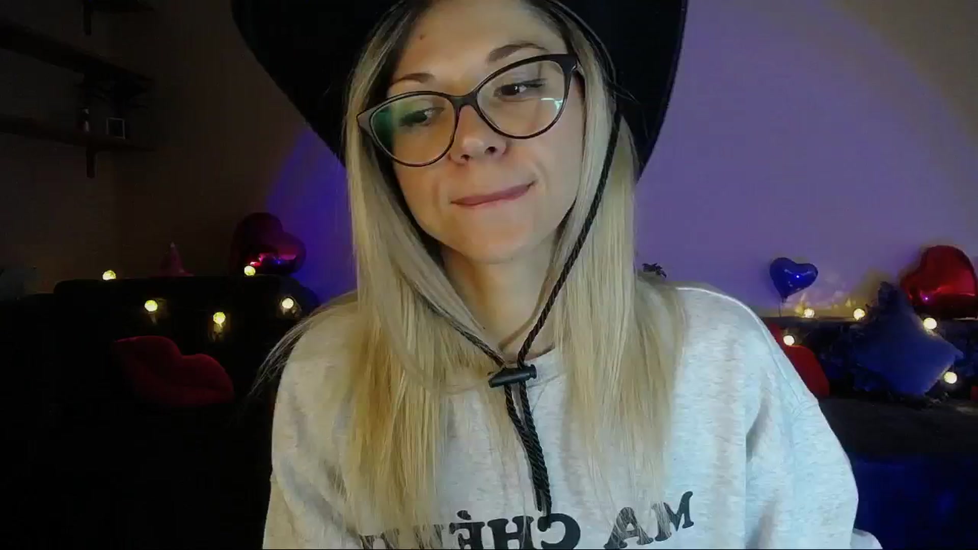 Gallery image thumbnail from Sunshine_alis's myfreecams stream on, 04/02/2025, 15:56 image 4 of 20