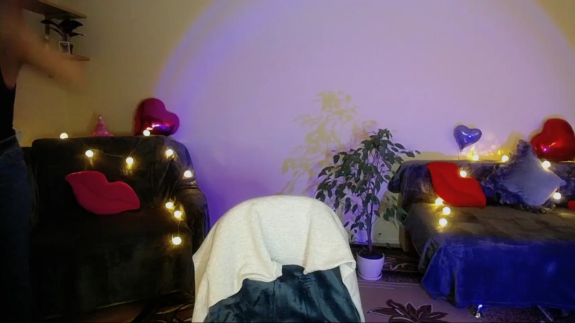 Gallery image thumbnail from Sunshine_alis's myfreecams stream on, 04/02/2025, 18:26 image 10 of 20