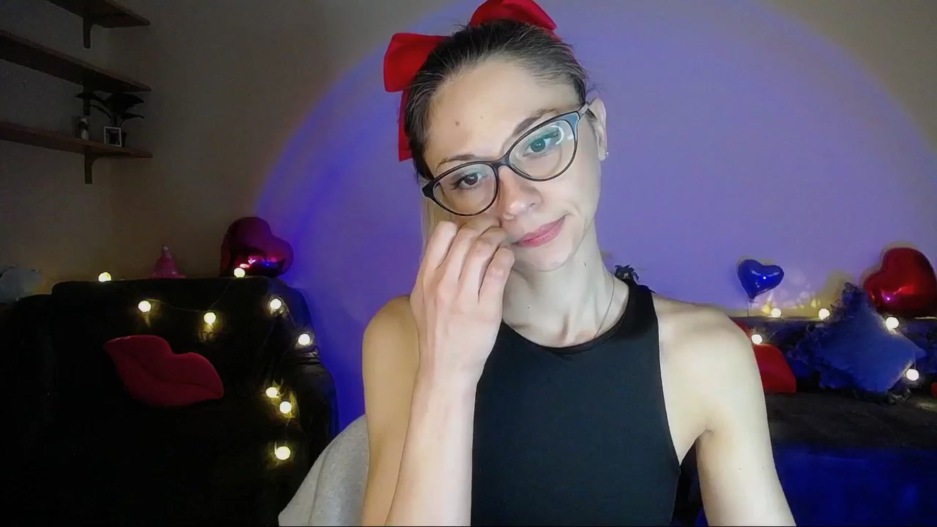 Gallery image thumbnail from Sunshine_alis's myfreecams stream on, 04/02/2025, 18:26 image 12 of 20