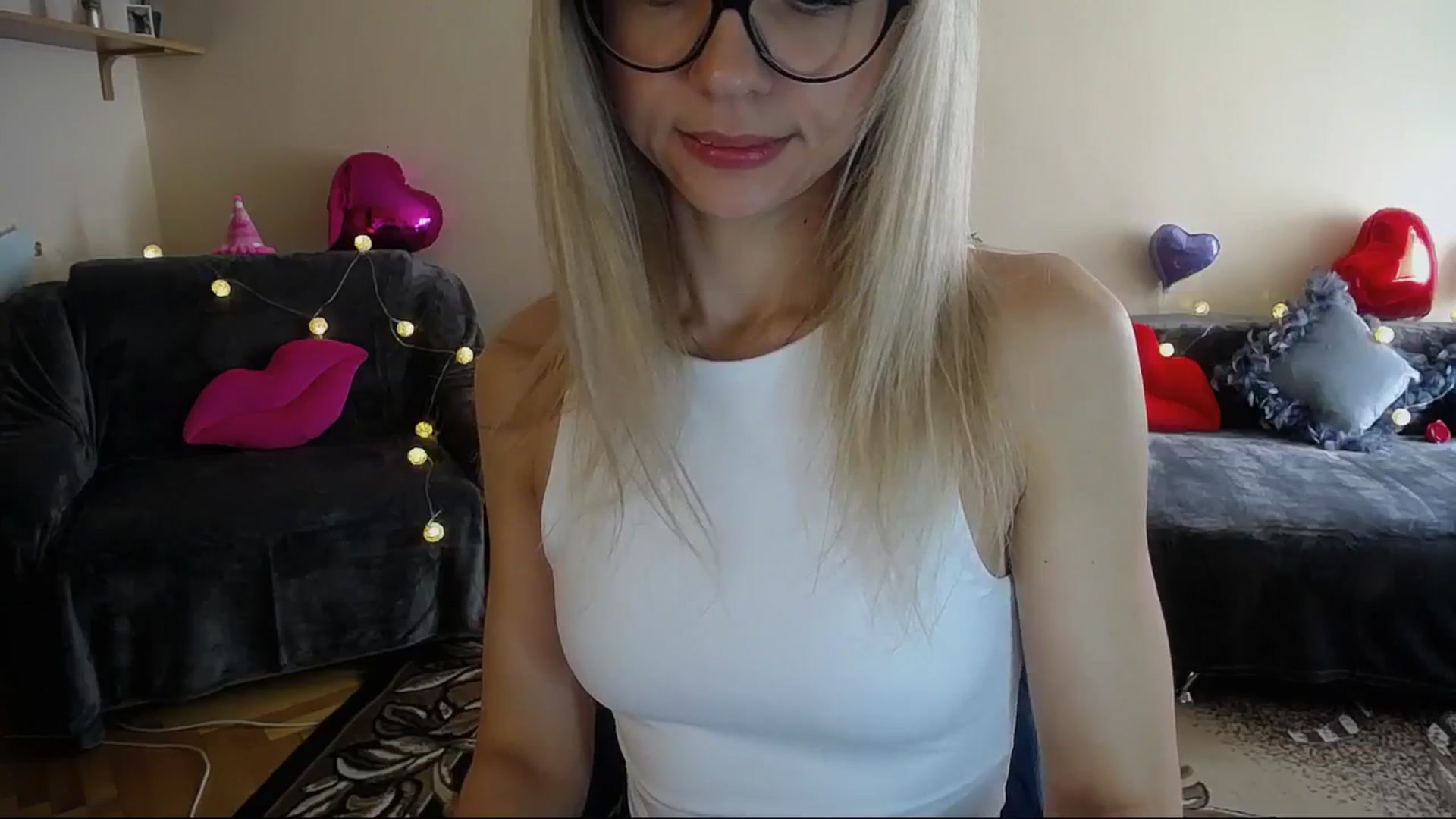 Gallery image thumbnail from Sunshine_alis's myfreecams stream on, 04/04/2025, 13:33 image 15 of 20