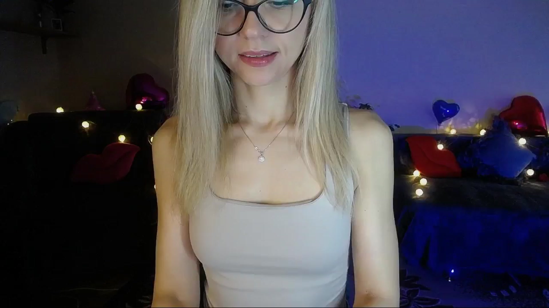 Gallery image thumbnail from Sunshine_alis's myfreecams stream on, 04/05/2025, 13:43 image 13 of 20