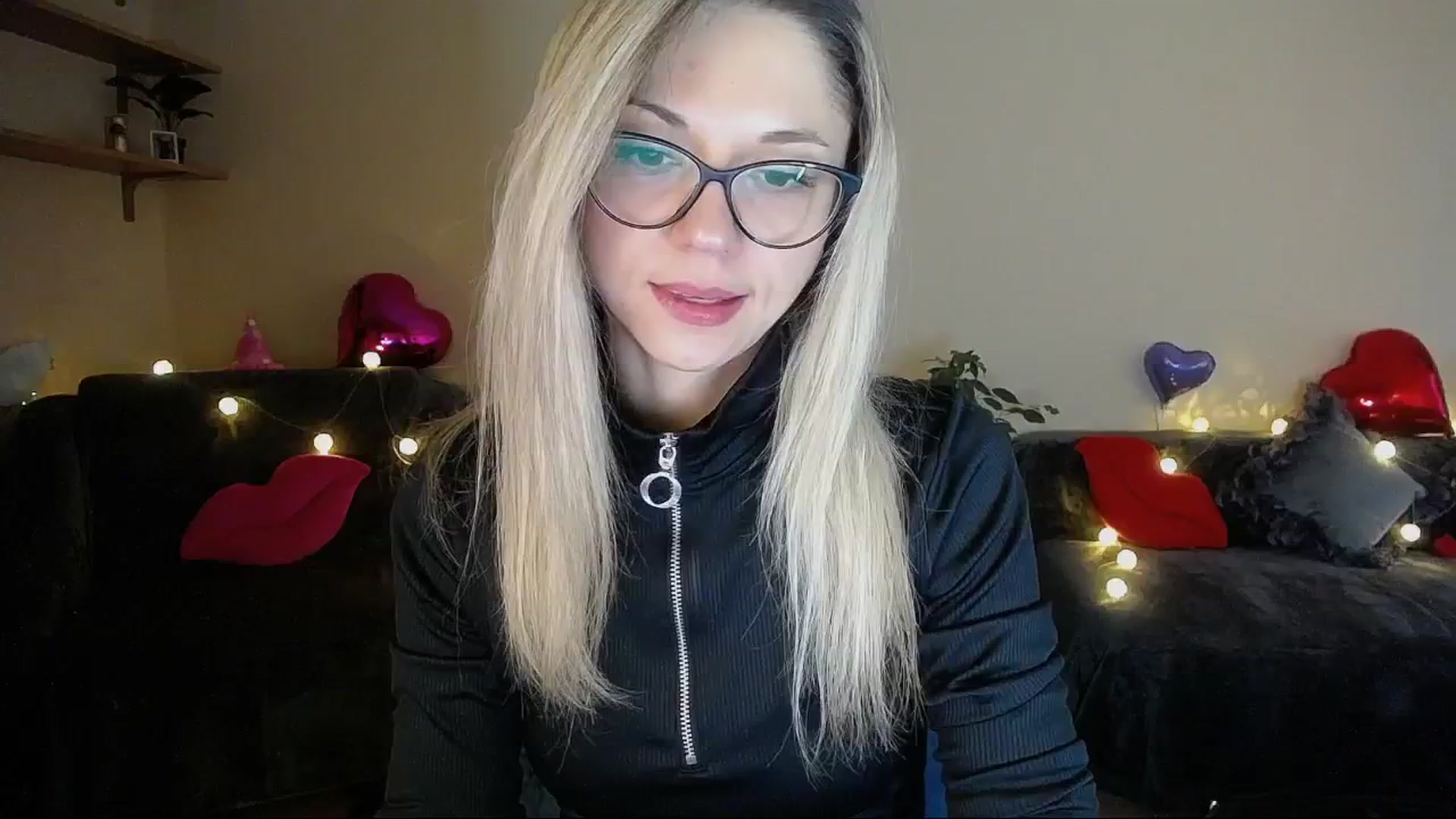 Gallery image thumbnail from Sunshine_alis's myfreecams stream on, 04/05/2025, 16:12 image 1 of 20