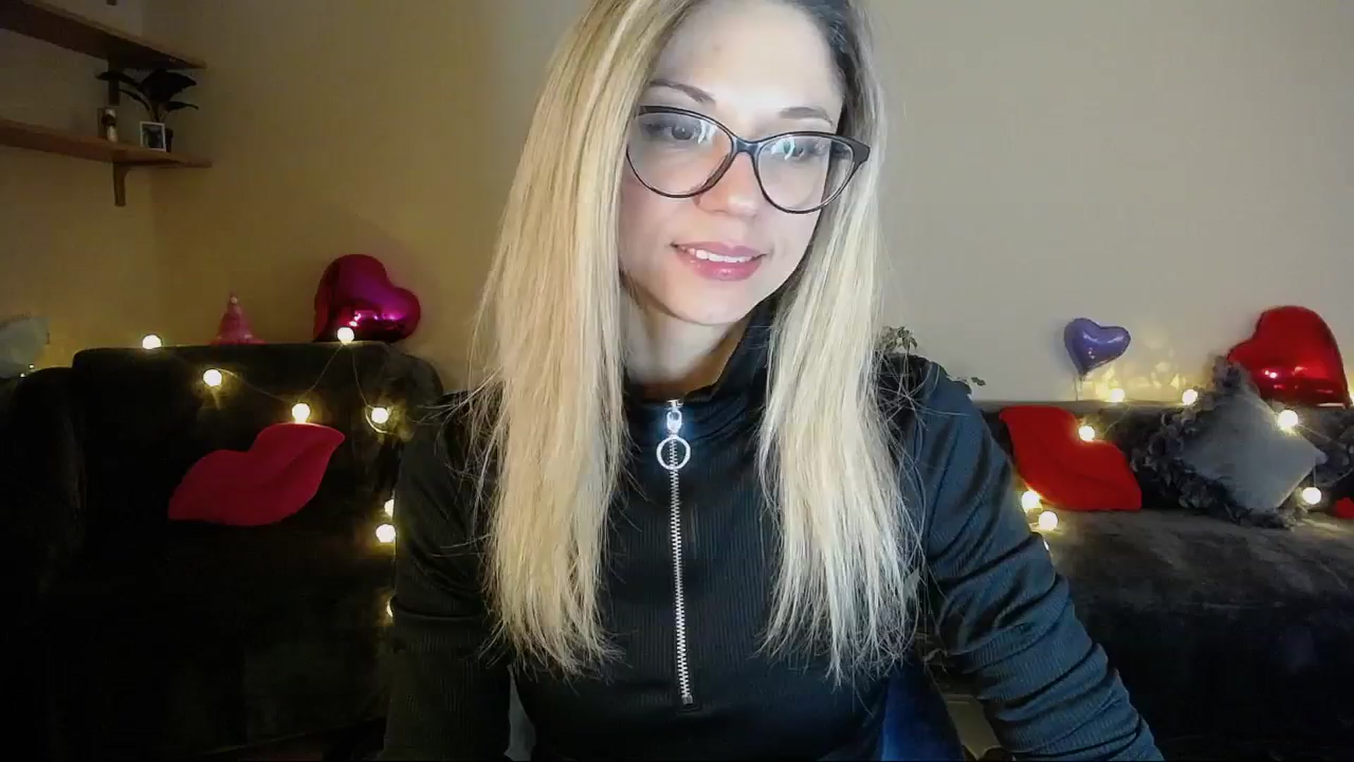 Gallery image thumbnail from Sunshine_alis's myfreecams stream on, 04/05/2025, 16:12 image 7 of 20