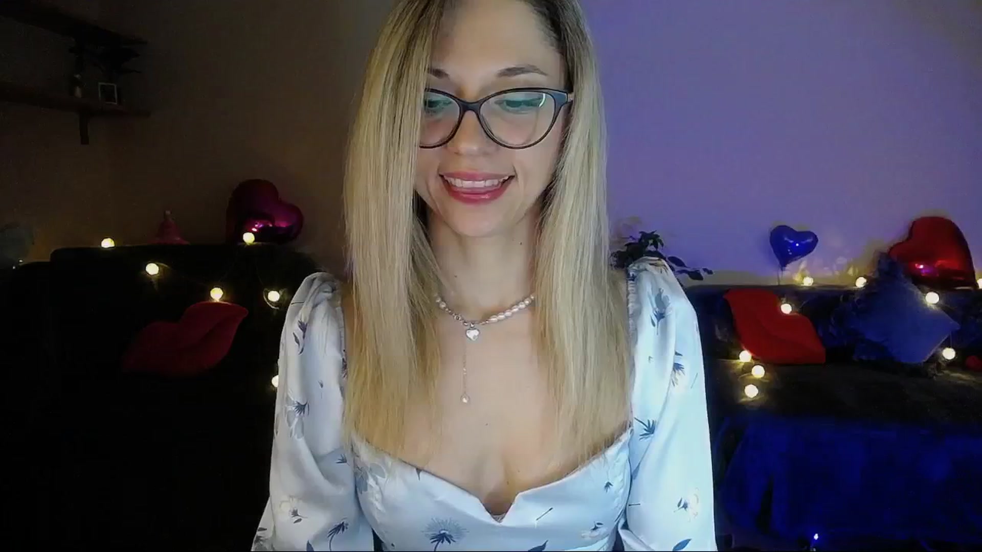 Gallery image thumbnail from Sunshine_alis's myfreecams stream on, 04/05/2025, 18:50 image 19 of 20