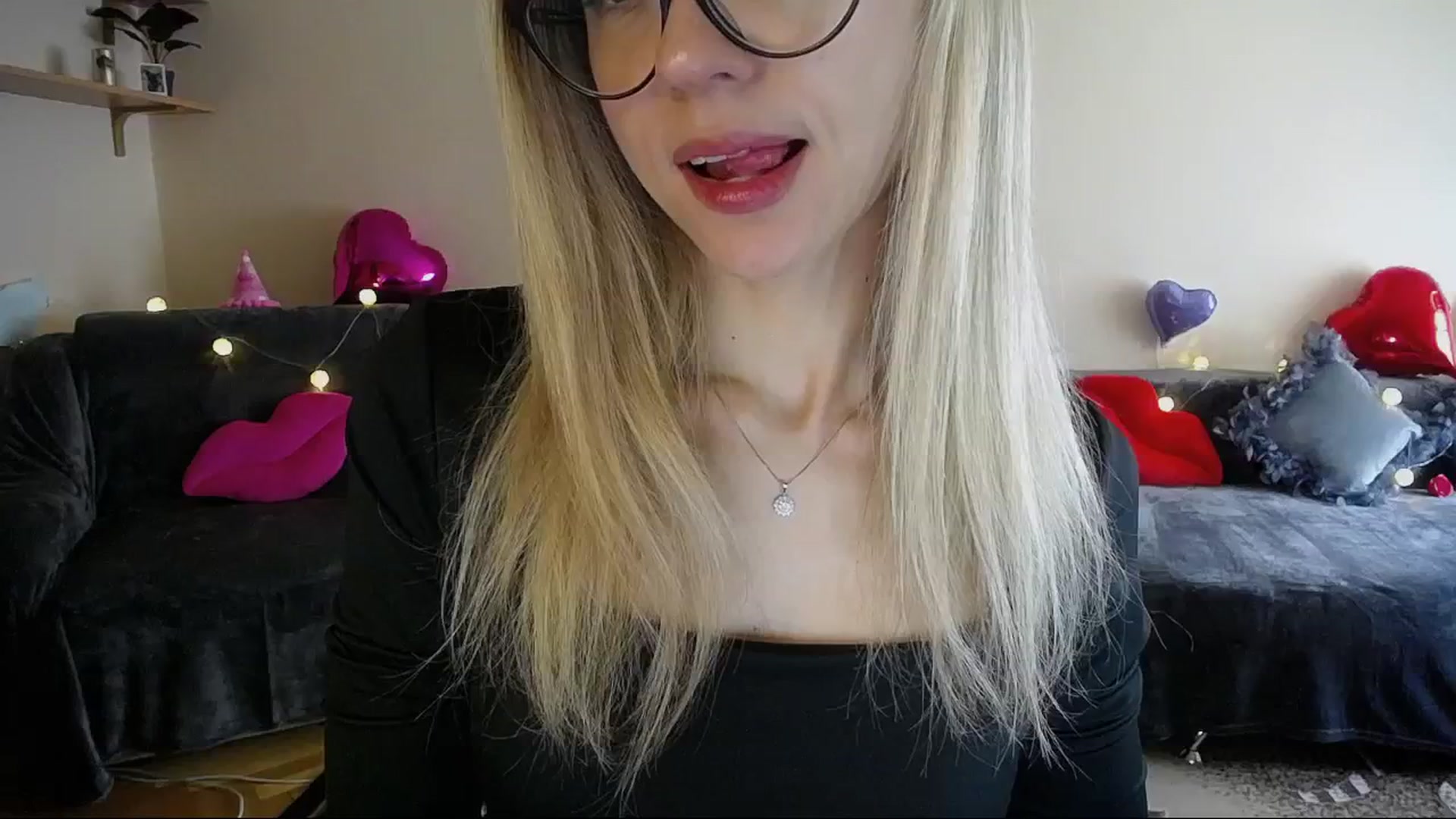 Gallery image thumbnail from Sunshine_alis's myfreecams stream on, 04/07/2025, 14:46 image 14 of 20
