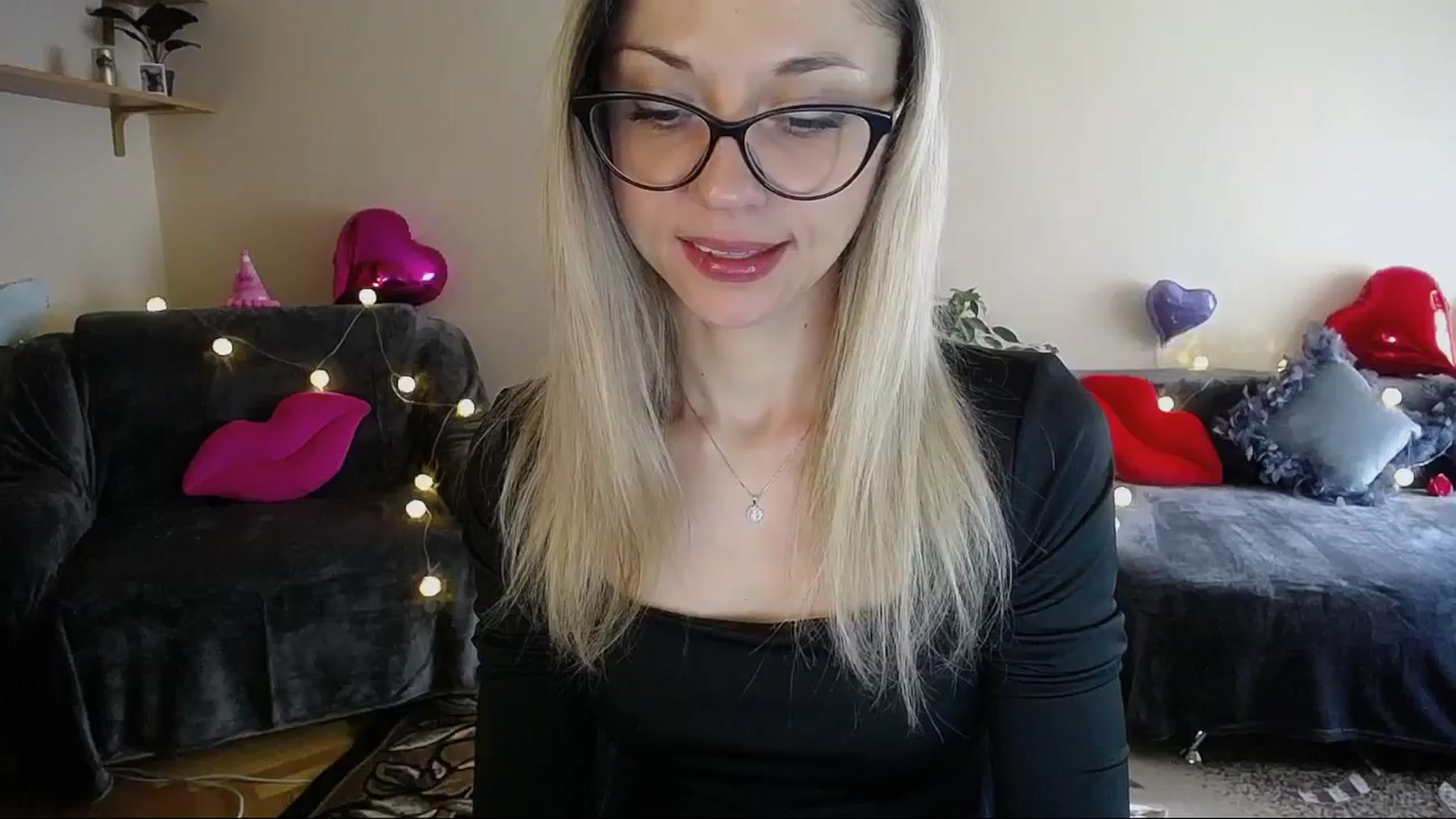 Gallery image thumbnail from Sunshine_alis's myfreecams stream on, 04/07/2025, 14:46 image 2 of 20