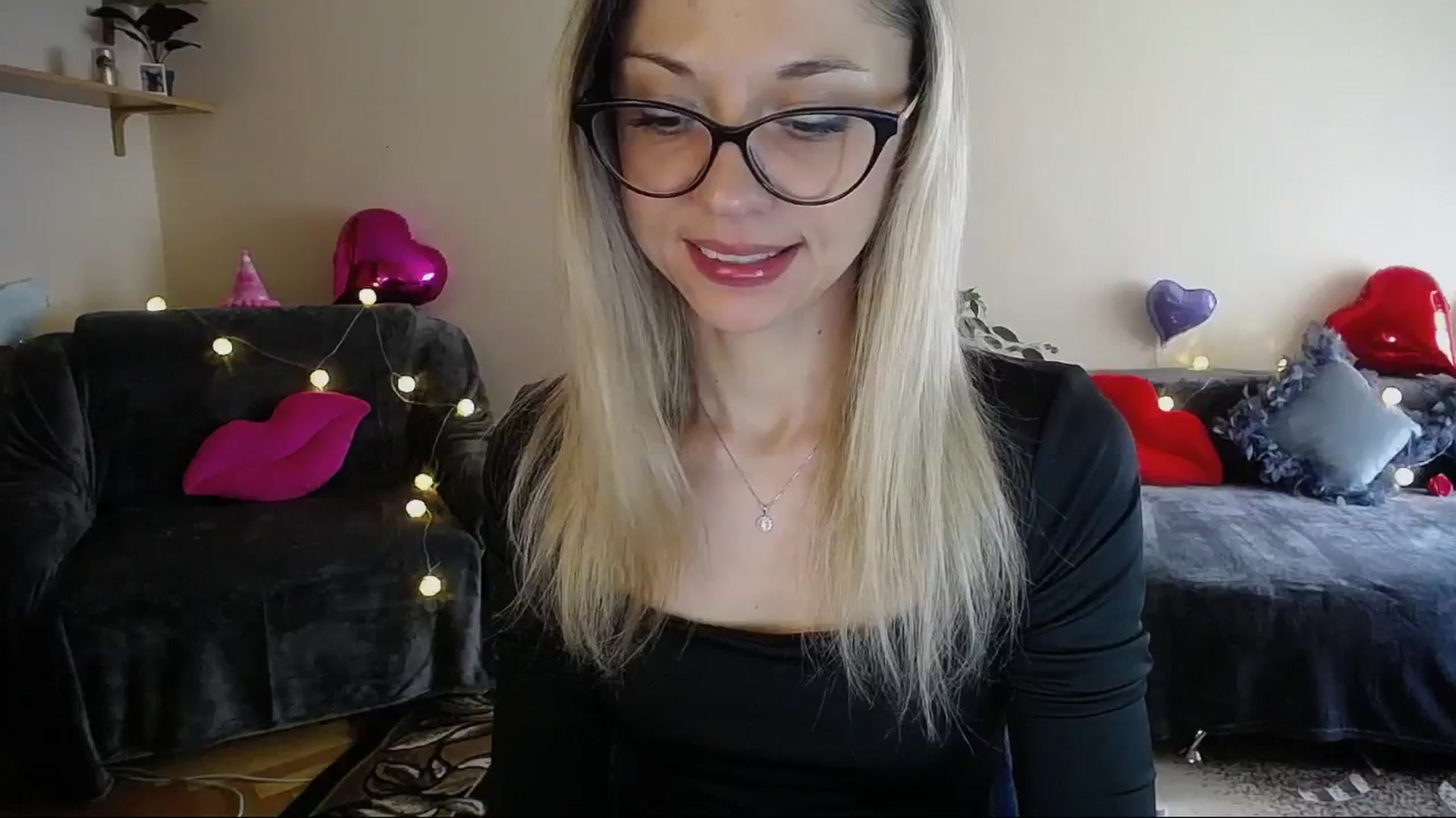 Gallery image thumbnail from Sunshine_alis's myfreecams stream on, 04/07/2025, 14:46 image 5 of 20