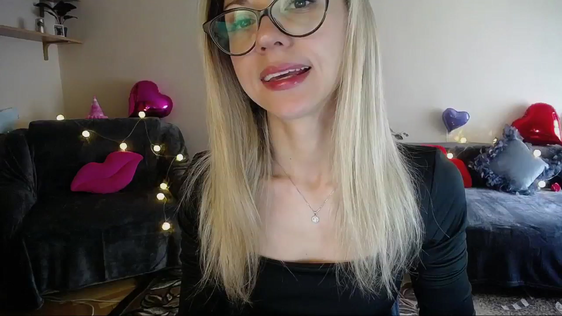 Gallery image thumbnail from Sunshine_alis's myfreecams stream on, 04/07/2025, 14:46 image 1 of 20