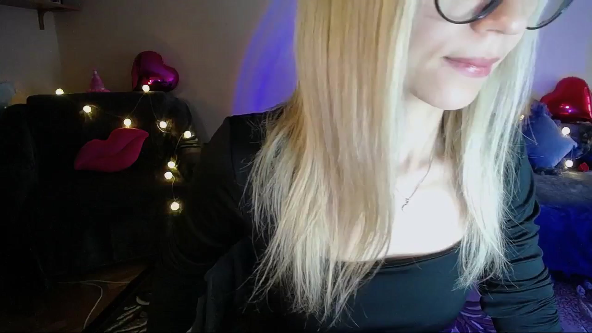 Gallery image thumbnail from Sunshine_alis's myfreecams stream on, 04/07/2025, 16:09 image 6 of 20