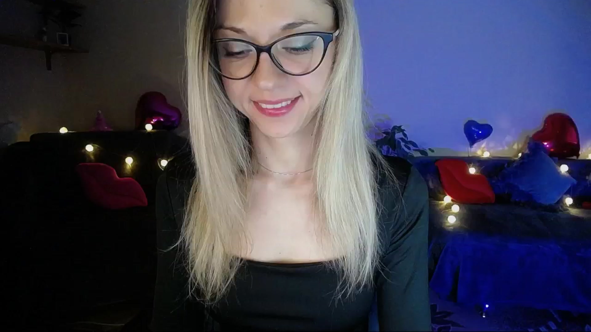 Gallery image thumbnail from Sunshine_alis's myfreecams stream on, 04/10/2025, 17:20 image 10 of 20