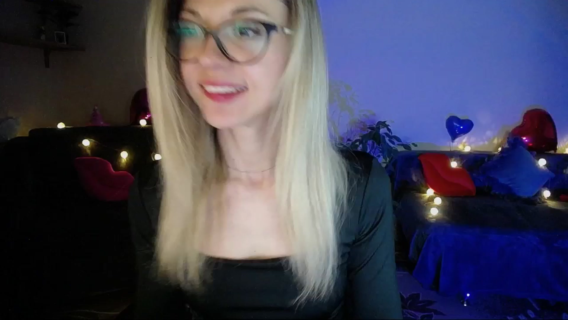 Gallery image thumbnail from Sunshine_alis's myfreecams stream on, 04/10/2025, 17:20 image 17 of 20