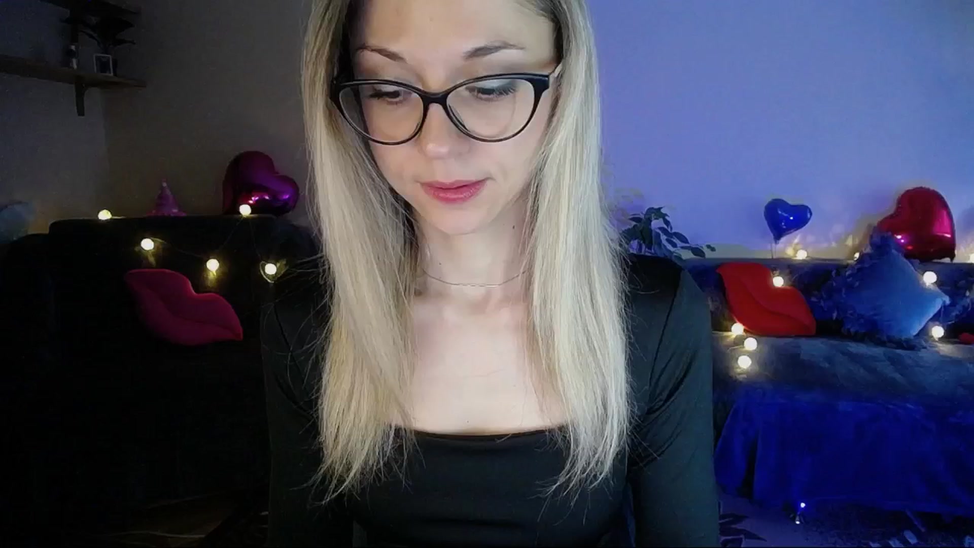 Gallery image thumbnail from Sunshine_alis's myfreecams stream on, 04/10/2025, 17:20 image 1 of 20