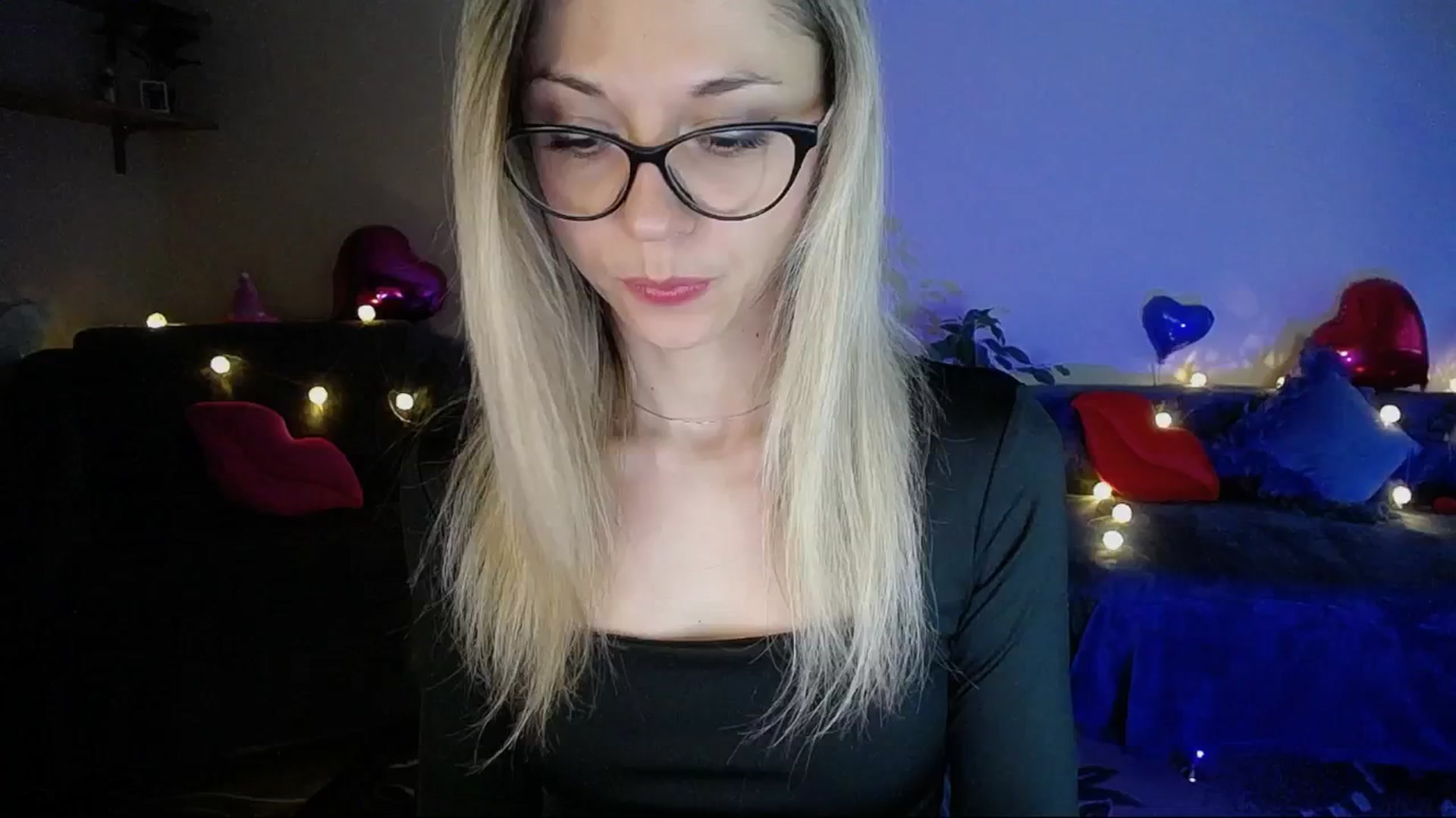 Gallery image thumbnail from Sunshine_alis's myfreecams stream on, 04/10/2025, 17:20 image 3 of 20