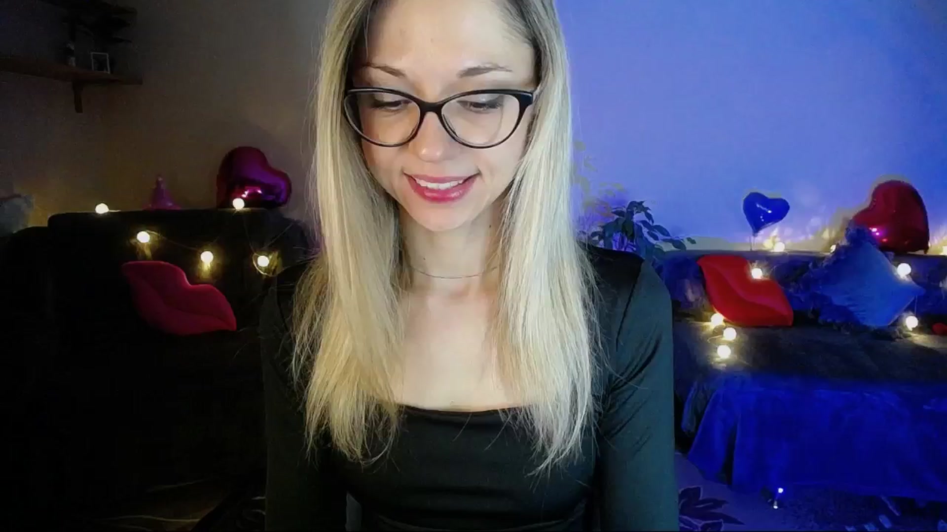 Gallery image thumbnail from Sunshine_alis's myfreecams stream on, 04/10/2025, 17:20 image 19 of 20