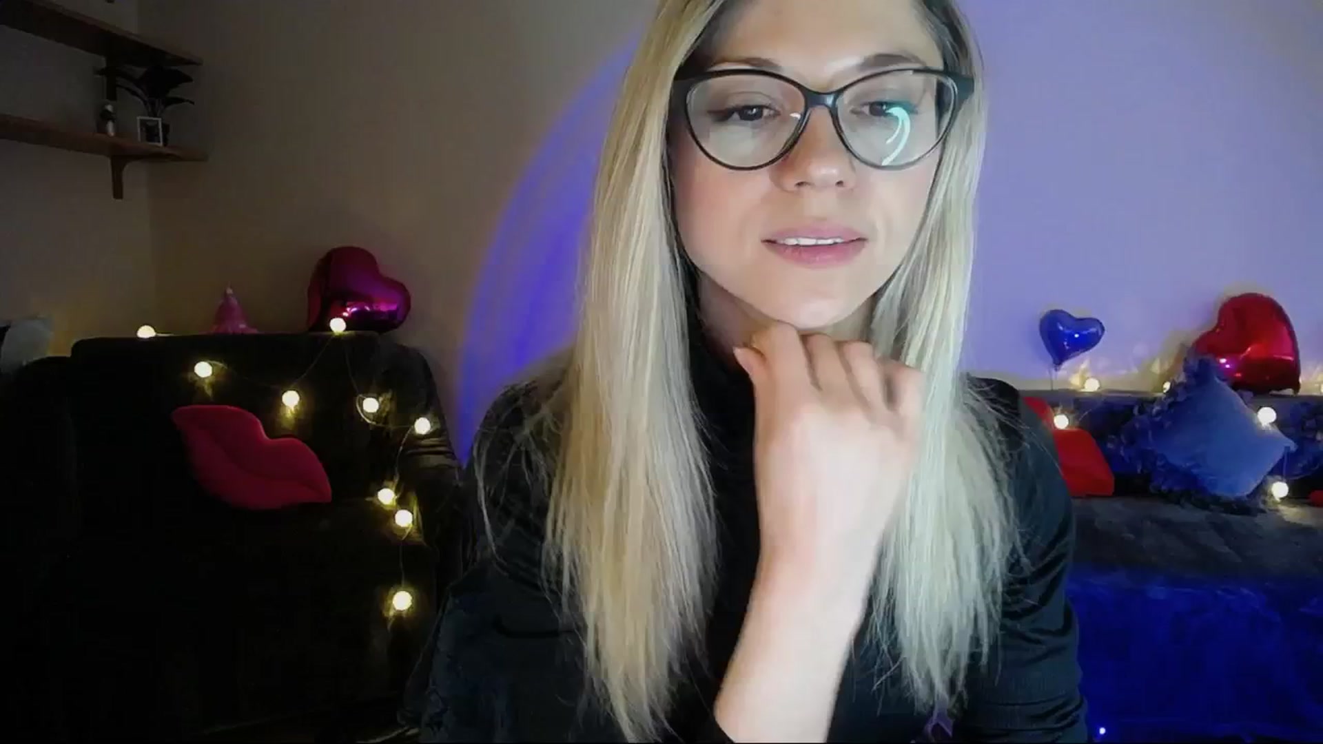 Gallery image thumbnail from Sunshine_alis's myfreecams stream on, 04/11/2025, 17:00 image 6 of 20