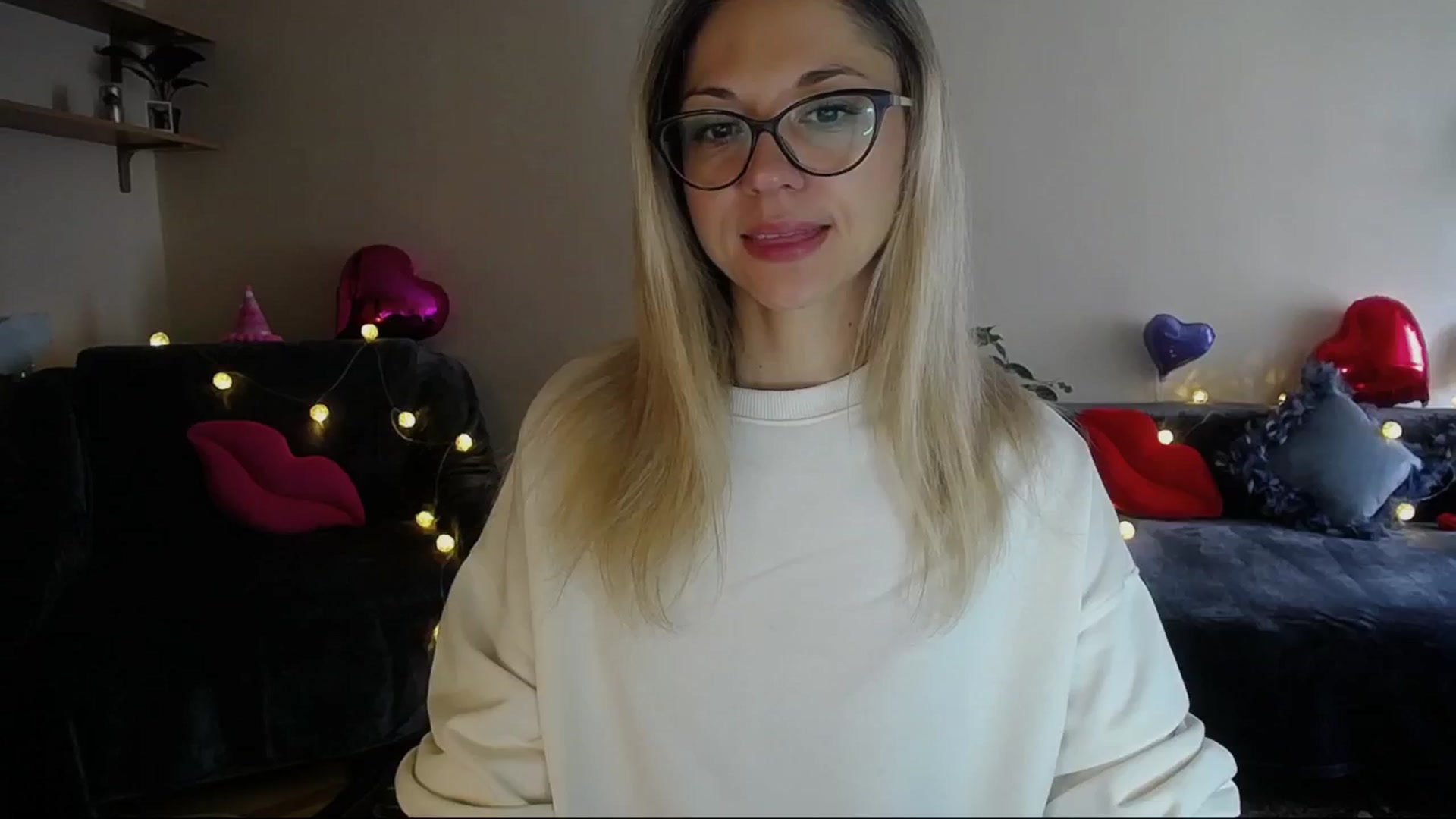 Gallery image thumbnail from Sunshine_alis's myfreecams stream on, 04/12/2025, 14:22 image 3 of 20