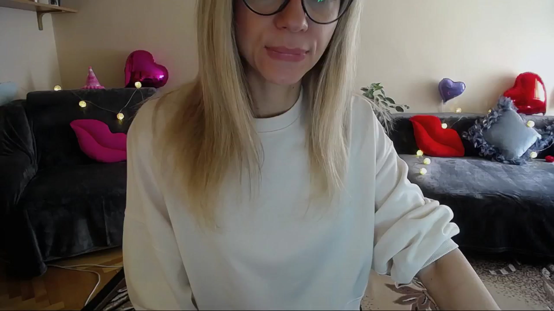 Gallery image thumbnail from Sunshine_alis's myfreecams stream on, 04/12/2025, 14:22 image 9 of 20