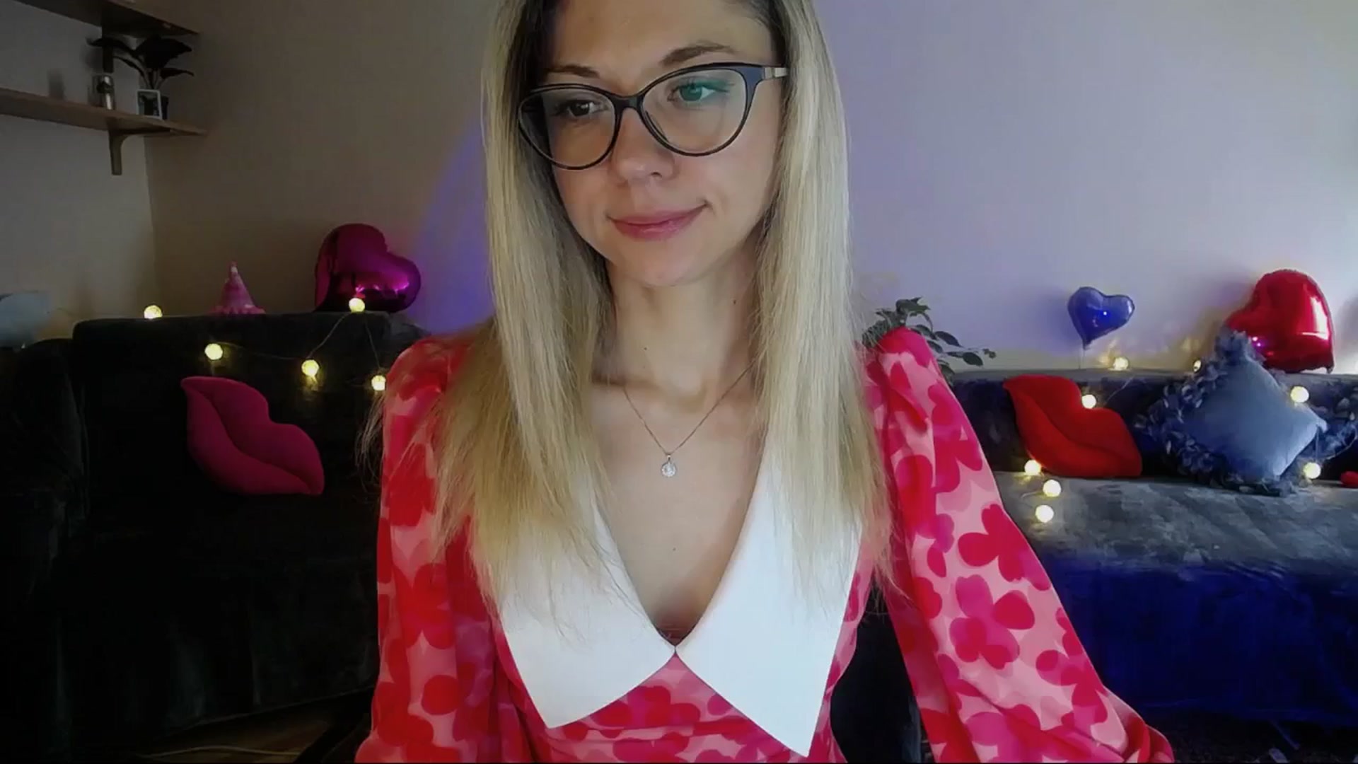 Gallery image thumbnail from Sunshine_alis's myfreecams stream on, 04/14/2025, 13:52 image 1 of 20