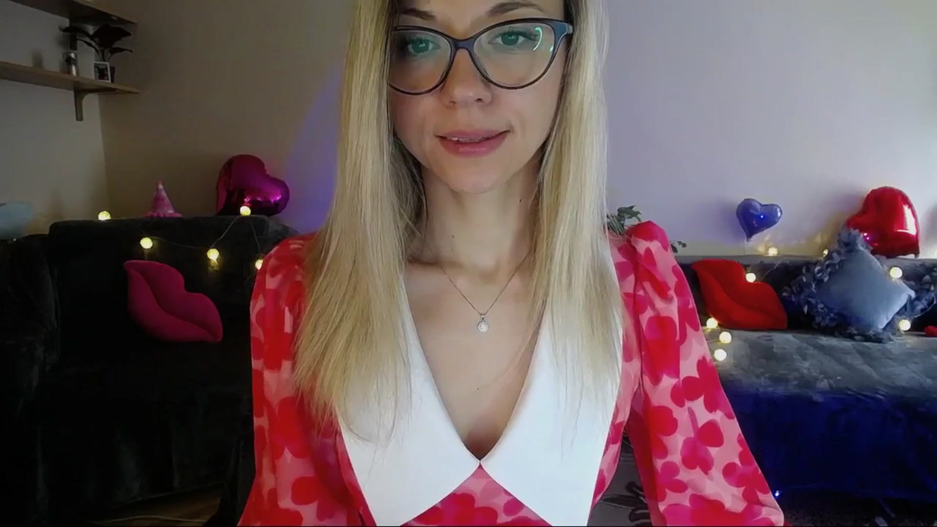 Gallery image thumbnail from Sunshine_alis's myfreecams stream on, 04/14/2025, 13:52 image 13 of 20