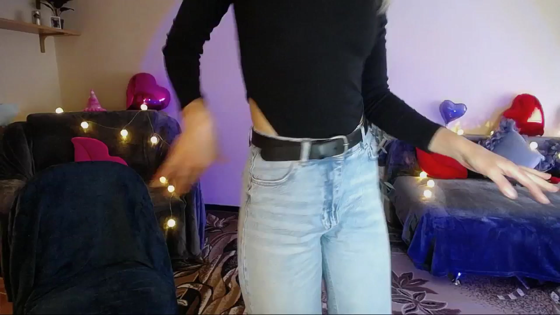 Gallery image thumbnail from Sunshine_alis's myfreecams stream on, 04/15/2025, 14:39 image 12 of 20
