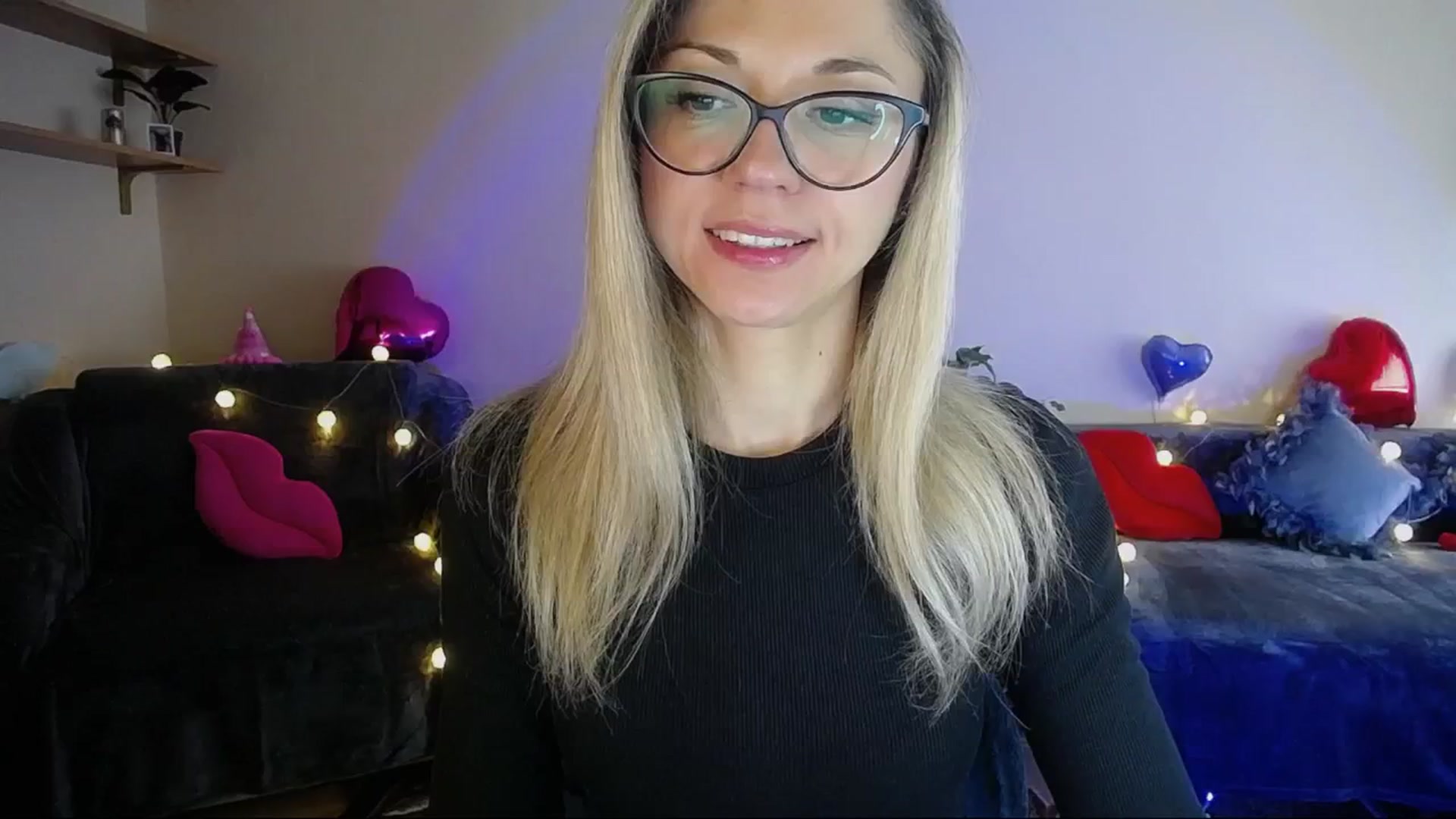Gallery image thumbnail from Sunshine_alis's myfreecams stream on, 04/15/2025, 14:39 image 5 of 20