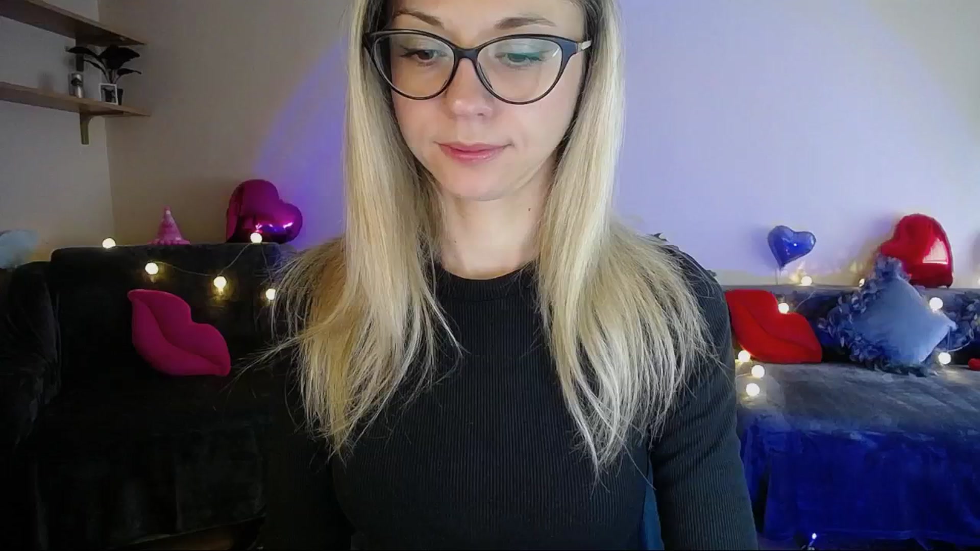 Gallery image thumbnail from Sunshine_alis's myfreecams stream on, 04/15/2025, 14:39 image 1 of 20