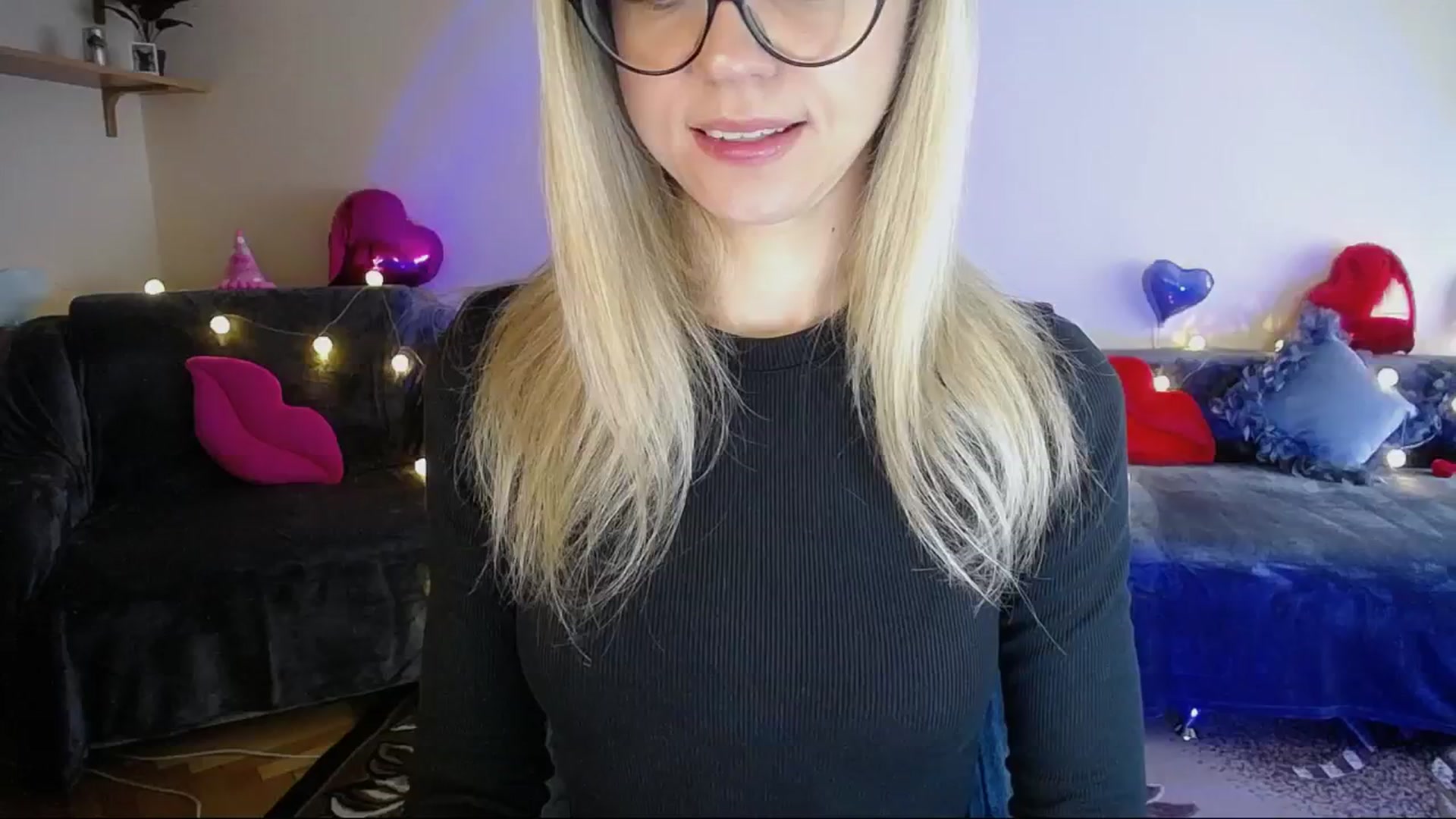 Gallery image thumbnail from Sunshine_alis's myfreecams stream on, 04/15/2025, 14:39 image 7 of 20