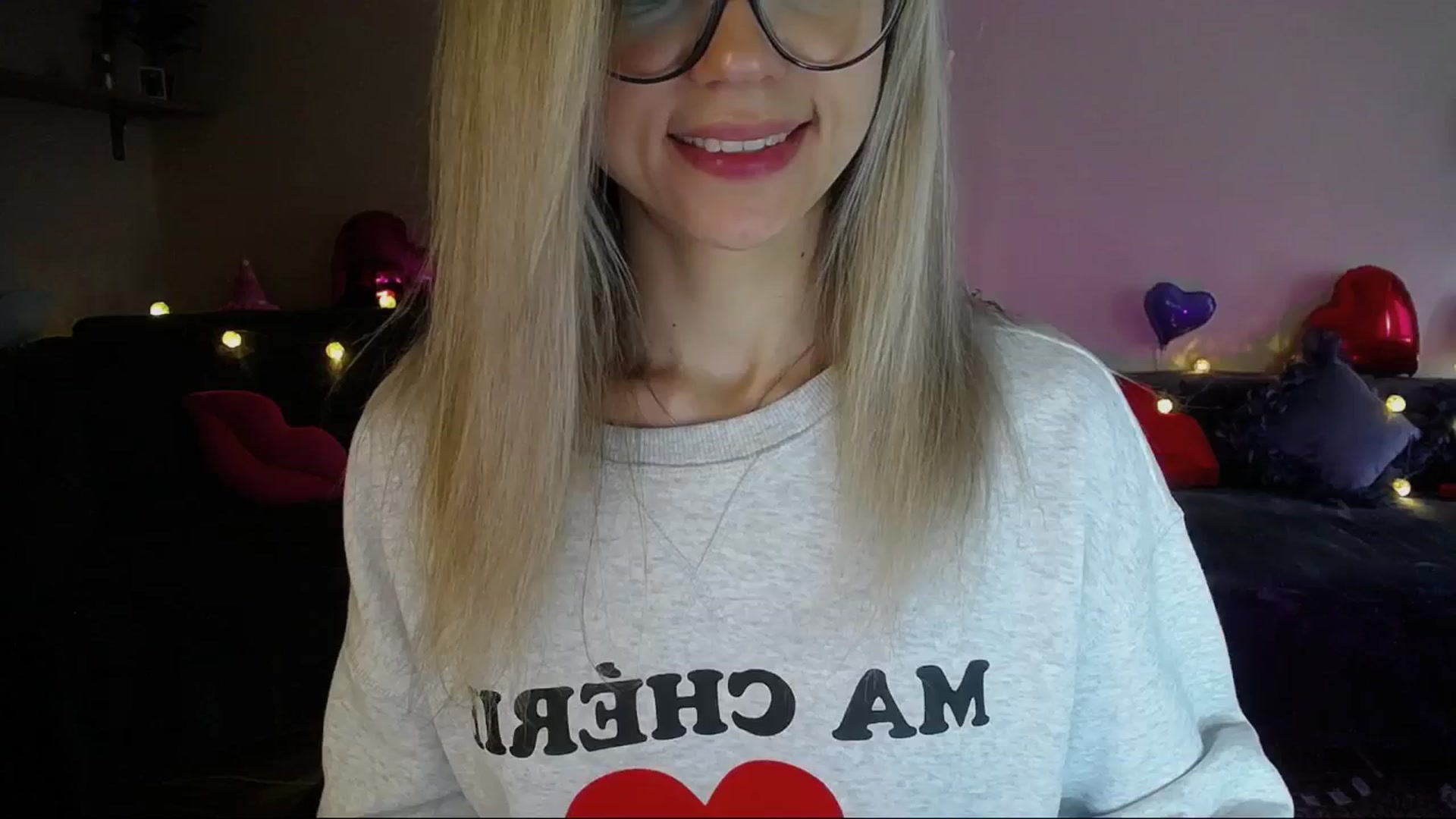Gallery image thumbnail from Sunshine_alis's myfreecams stream on, 04/16/2025, 16:35 image 17 of 20