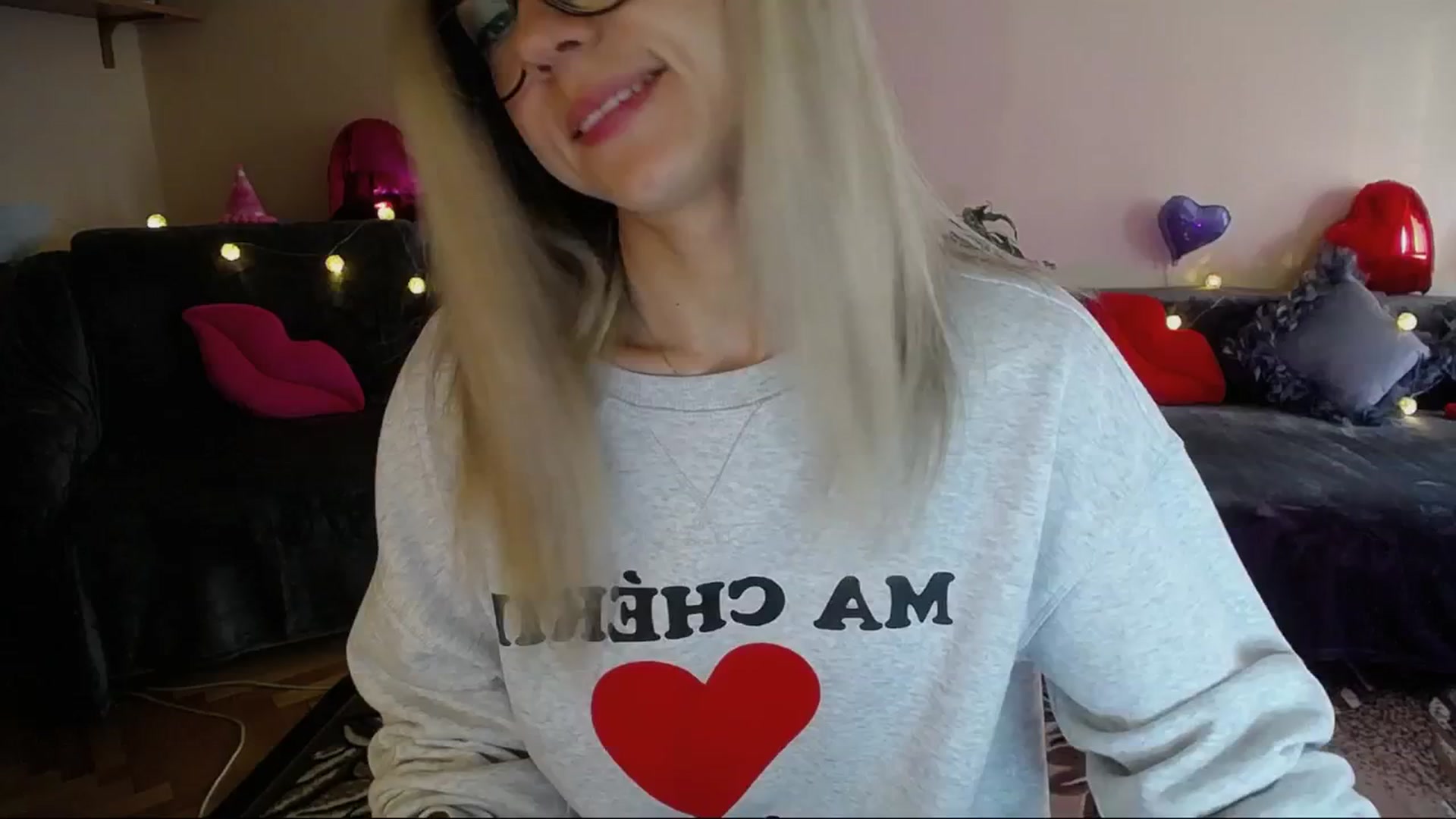 Gallery image thumbnail from Sunshine_alis's myfreecams stream on, 04/16/2025, 16:35 image 5 of 20