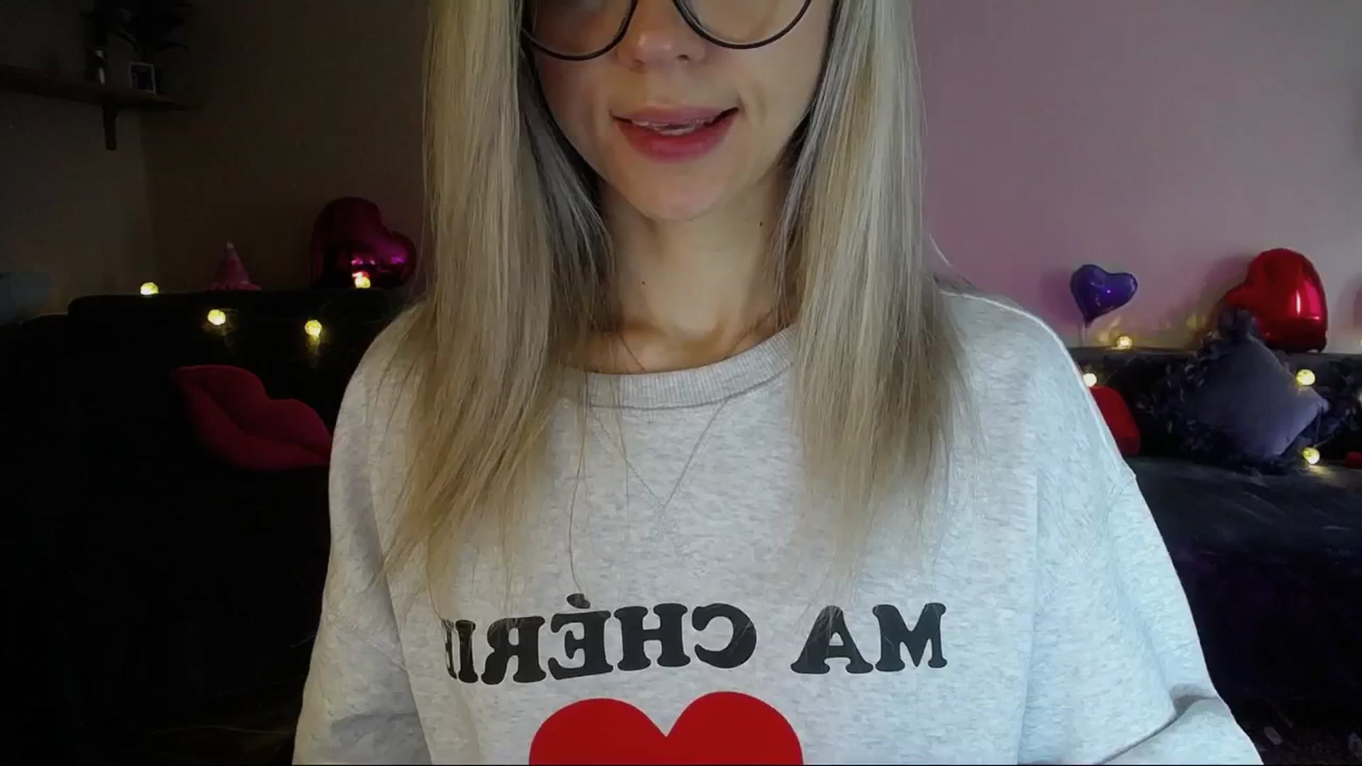 Gallery image thumbnail from Sunshine_alis's myfreecams stream on, 04/16/2025, 16:35 image 15 of 20