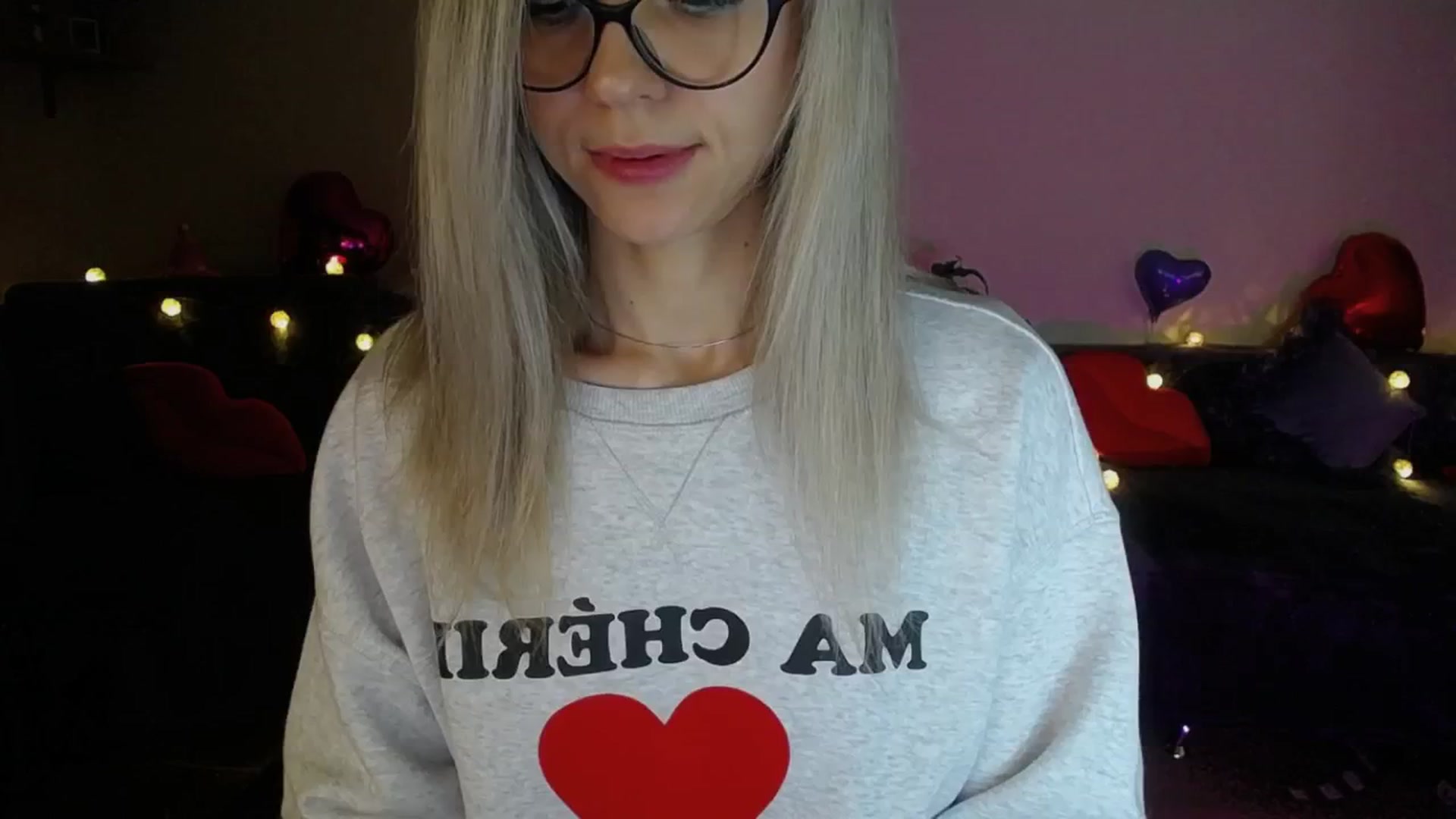 Gallery image thumbnail from Sunshine_alis's myfreecams stream on, 04/16/2025, 19:11 image 10 of 20