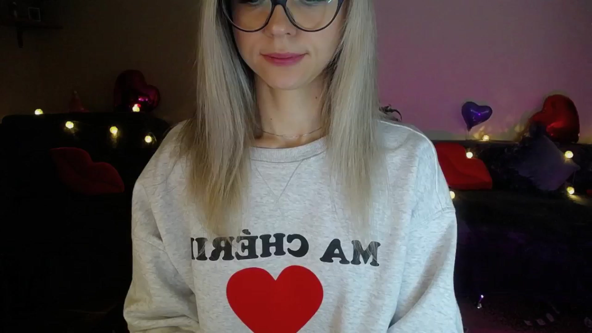 Gallery image thumbnail from Sunshine_alis's myfreecams stream on, 04/16/2025, 19:11 image 6 of 20
