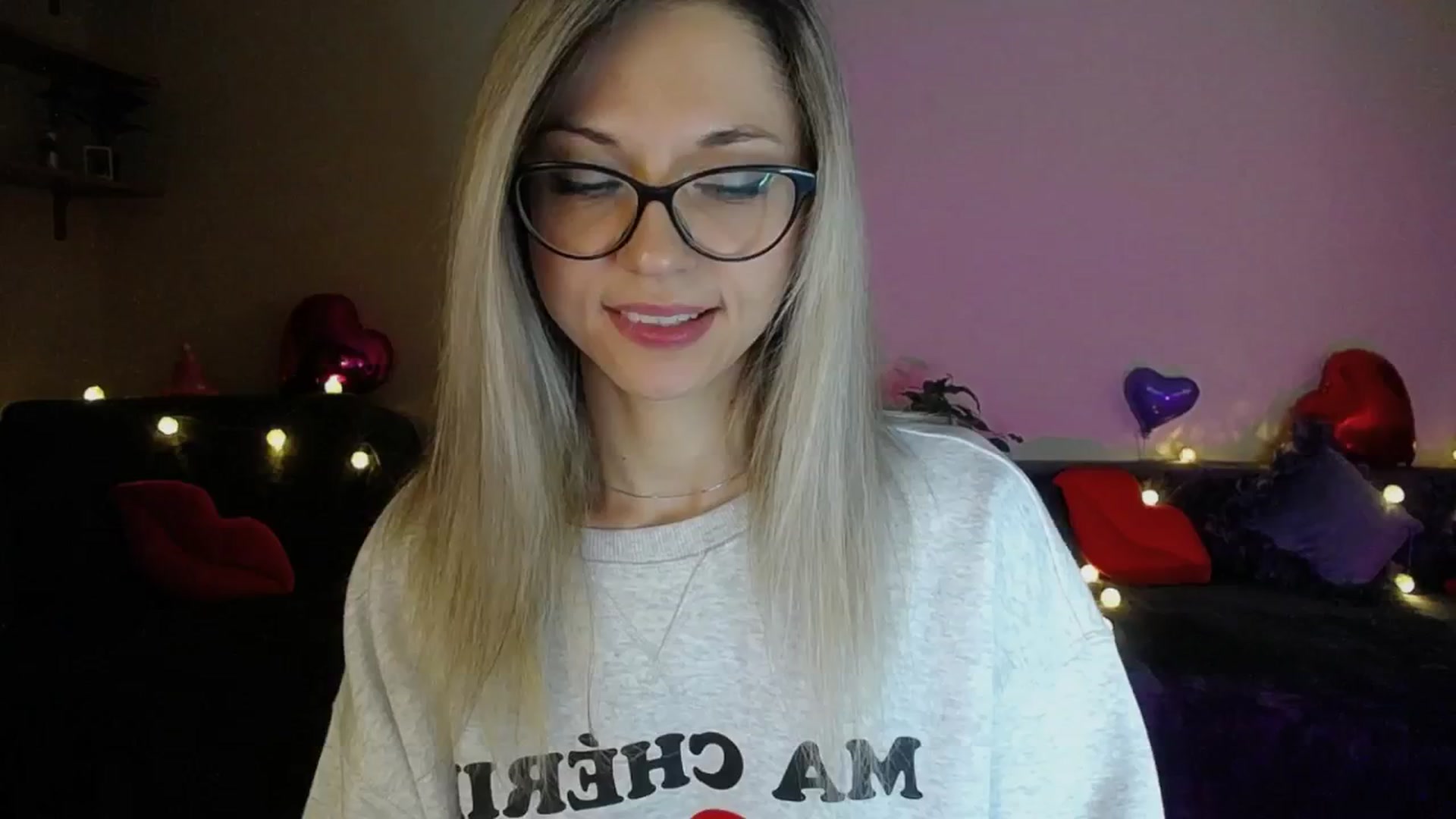 Gallery image thumbnail from Sunshine_alis's myfreecams stream on, 04/16/2025, 19:11 image 19 of 20