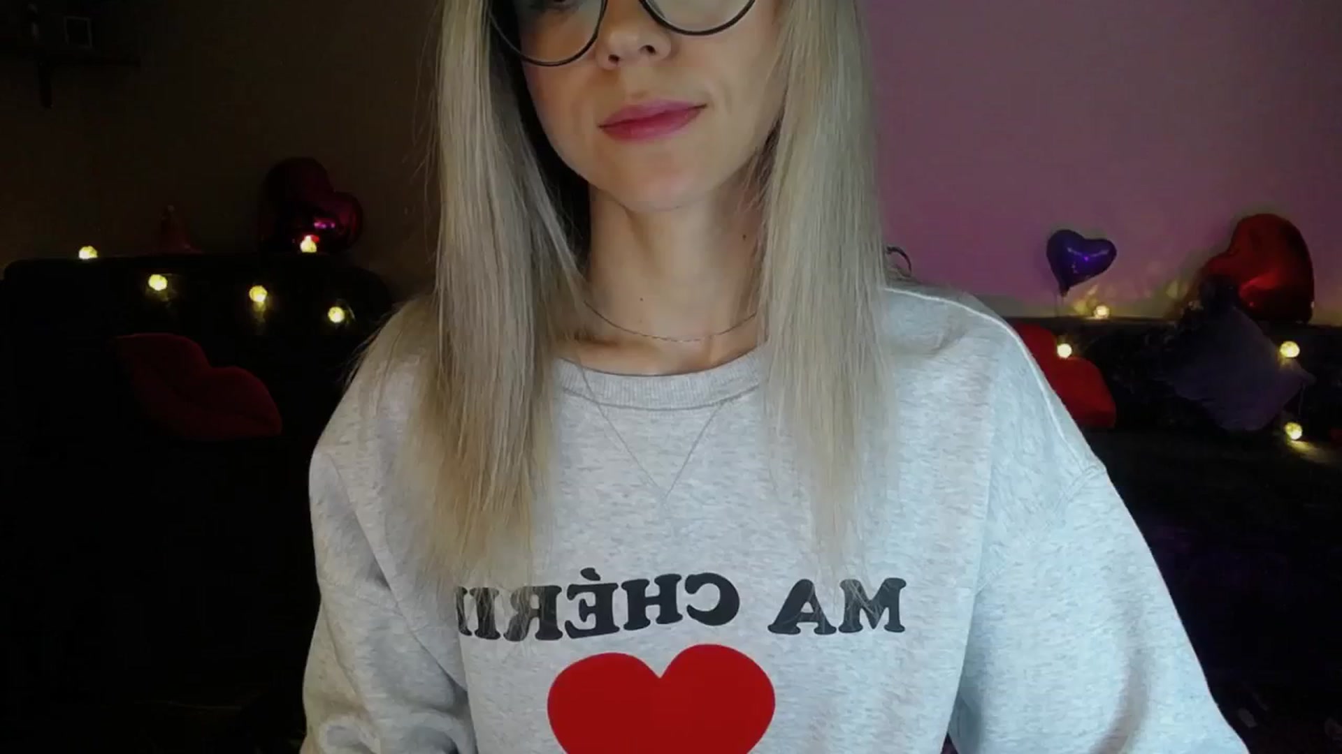 Gallery image thumbnail from Sunshine_alis's myfreecams stream on, 04/16/2025, 19:11 image 5 of 20