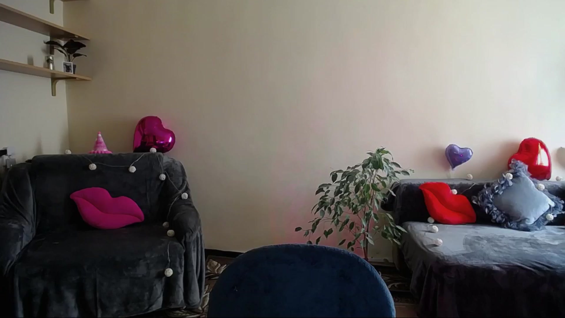 Gallery image thumbnail from Sunshine_alis's myfreecams stream on, 04/18/2025, 15:02 image 16 of 20